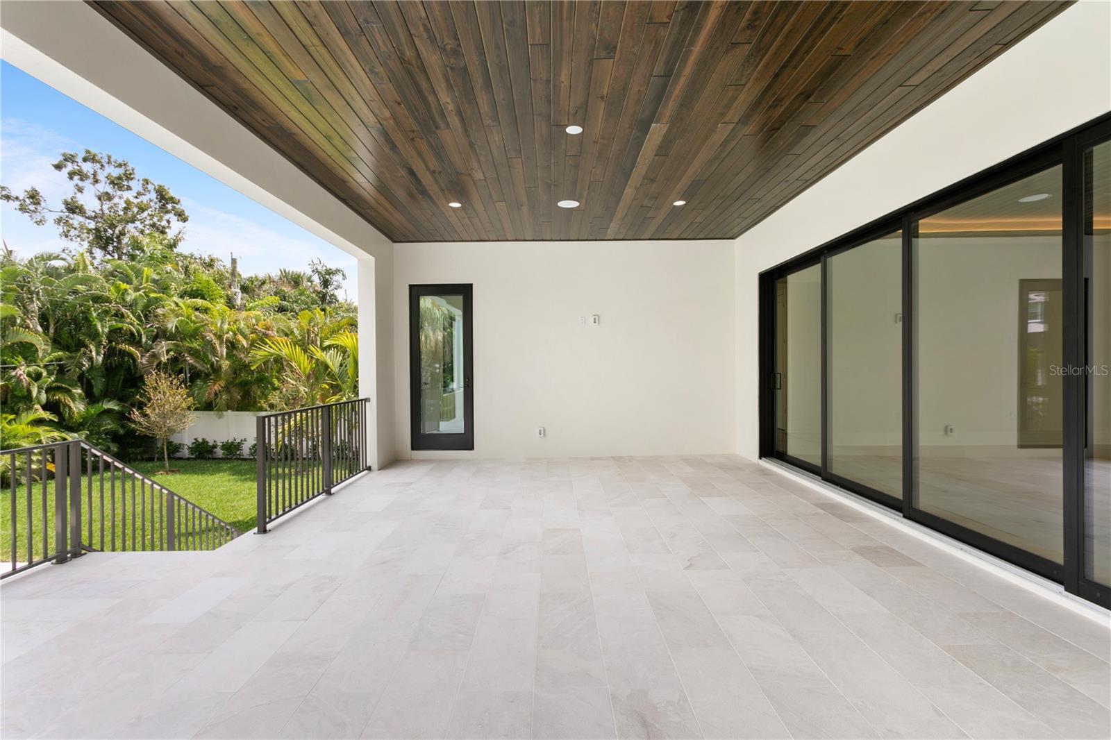 SUNSET PARK - Residential
