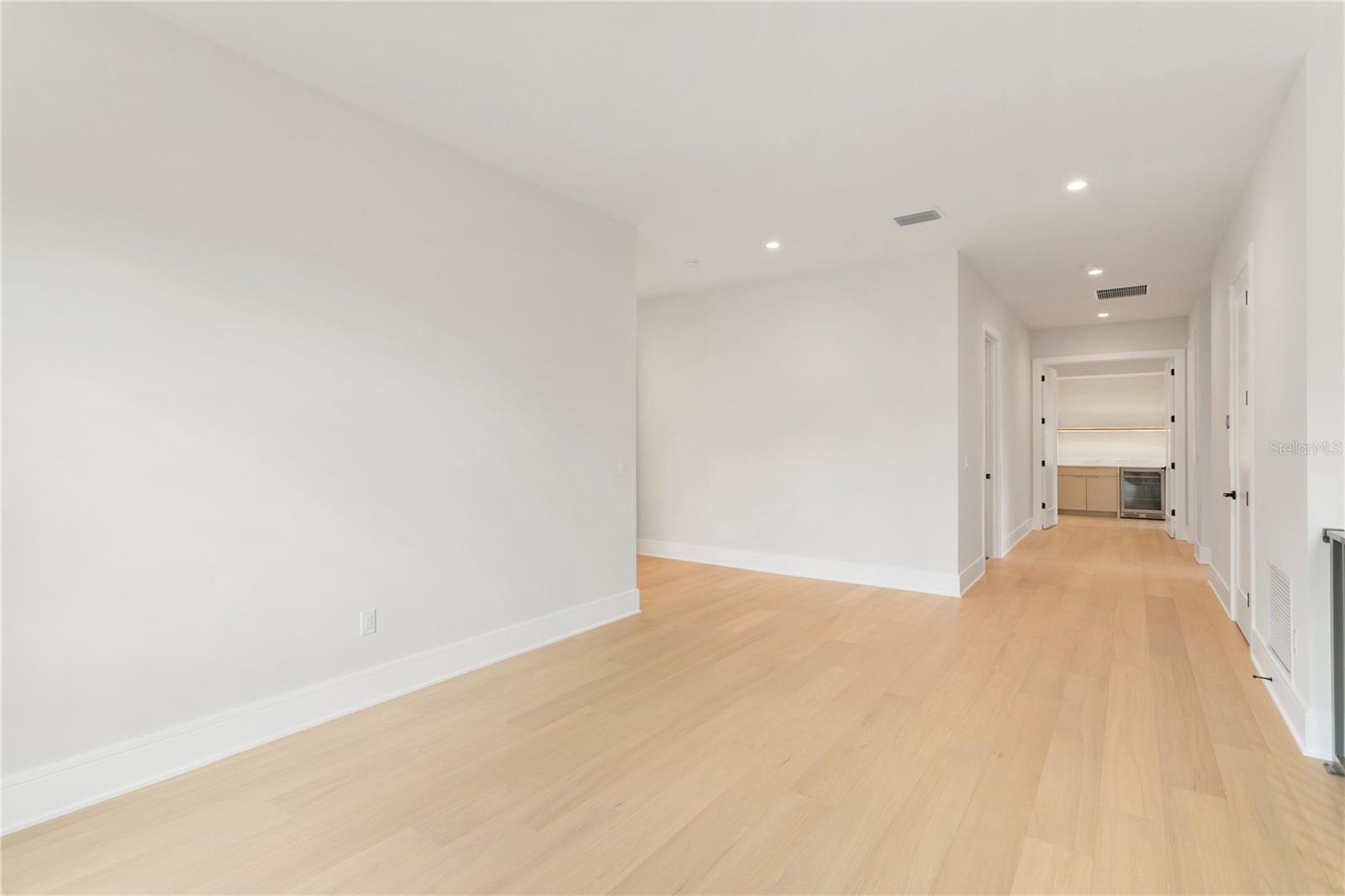 SUNSET PARK - Residential