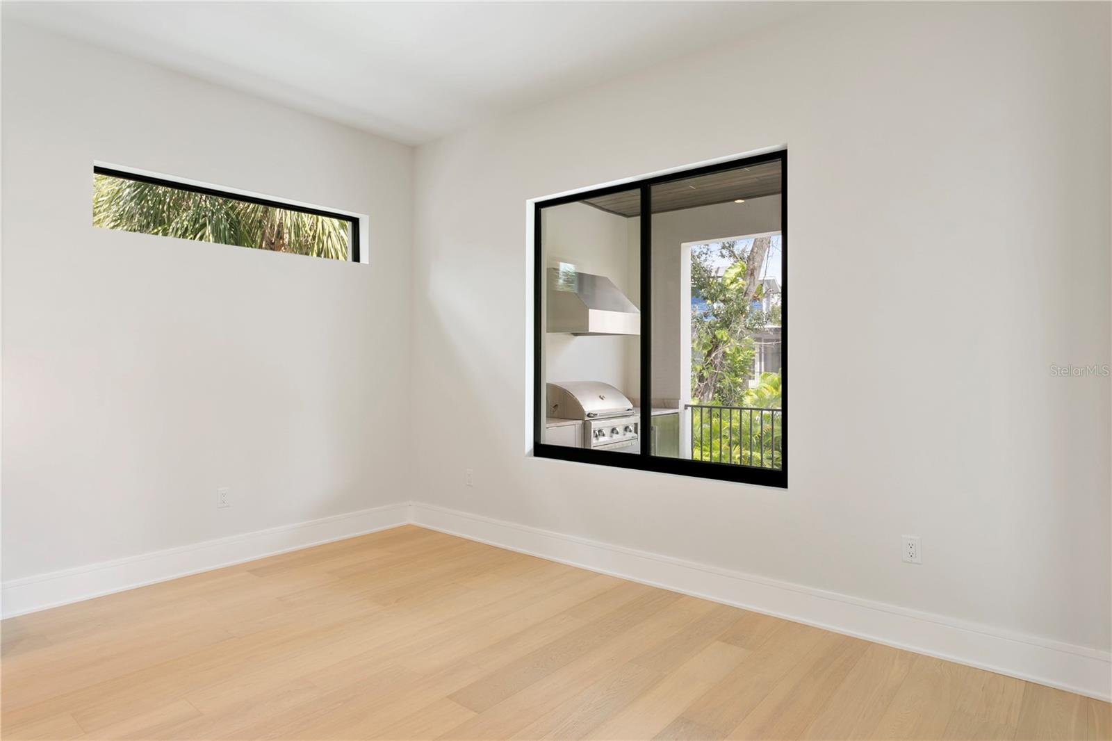 SUNSET PARK - Residential