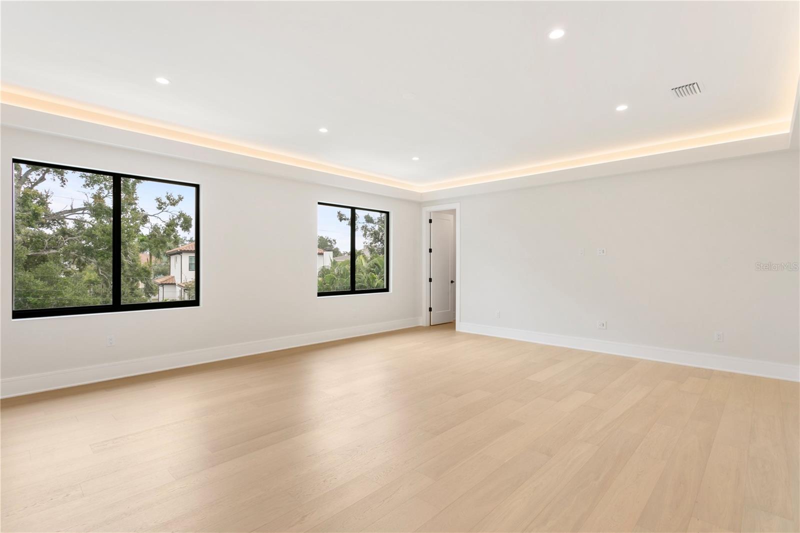 SUNSET PARK - Residential