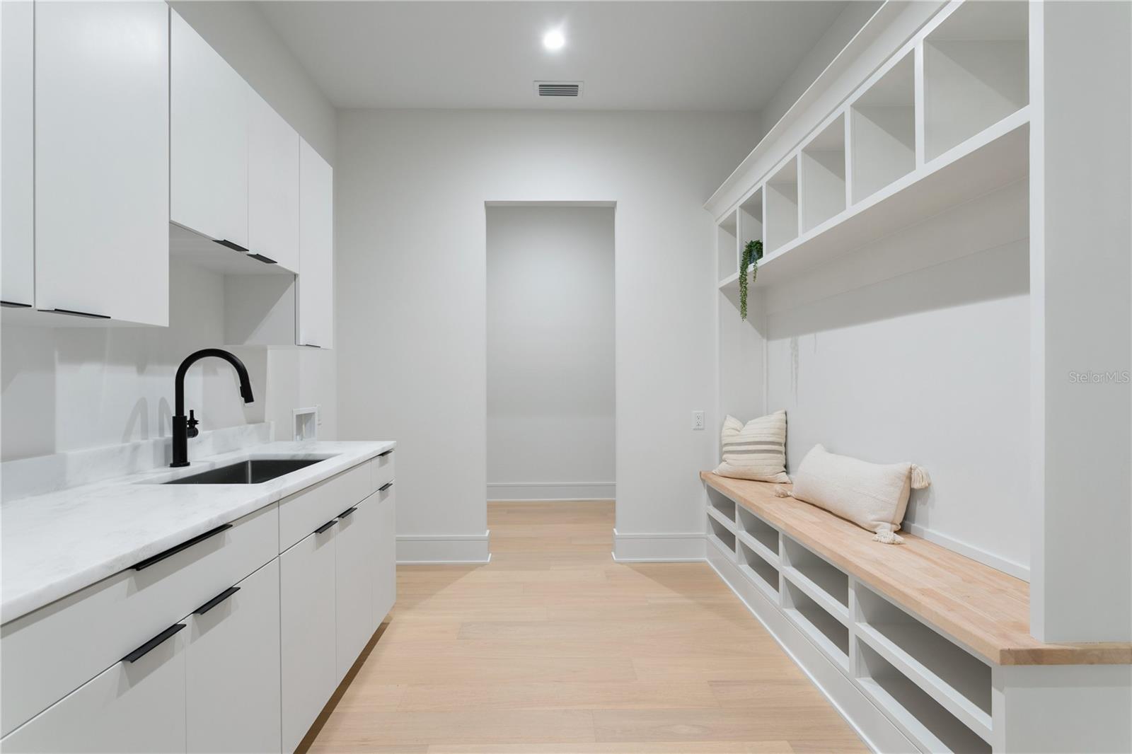 SUNSET PARK - Residential