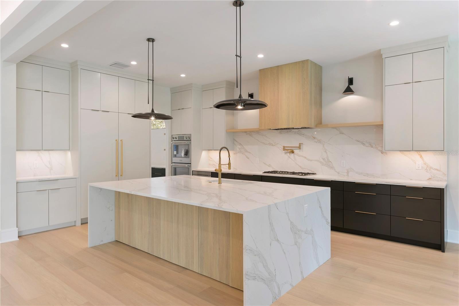 SUNSET PARK - Residential
