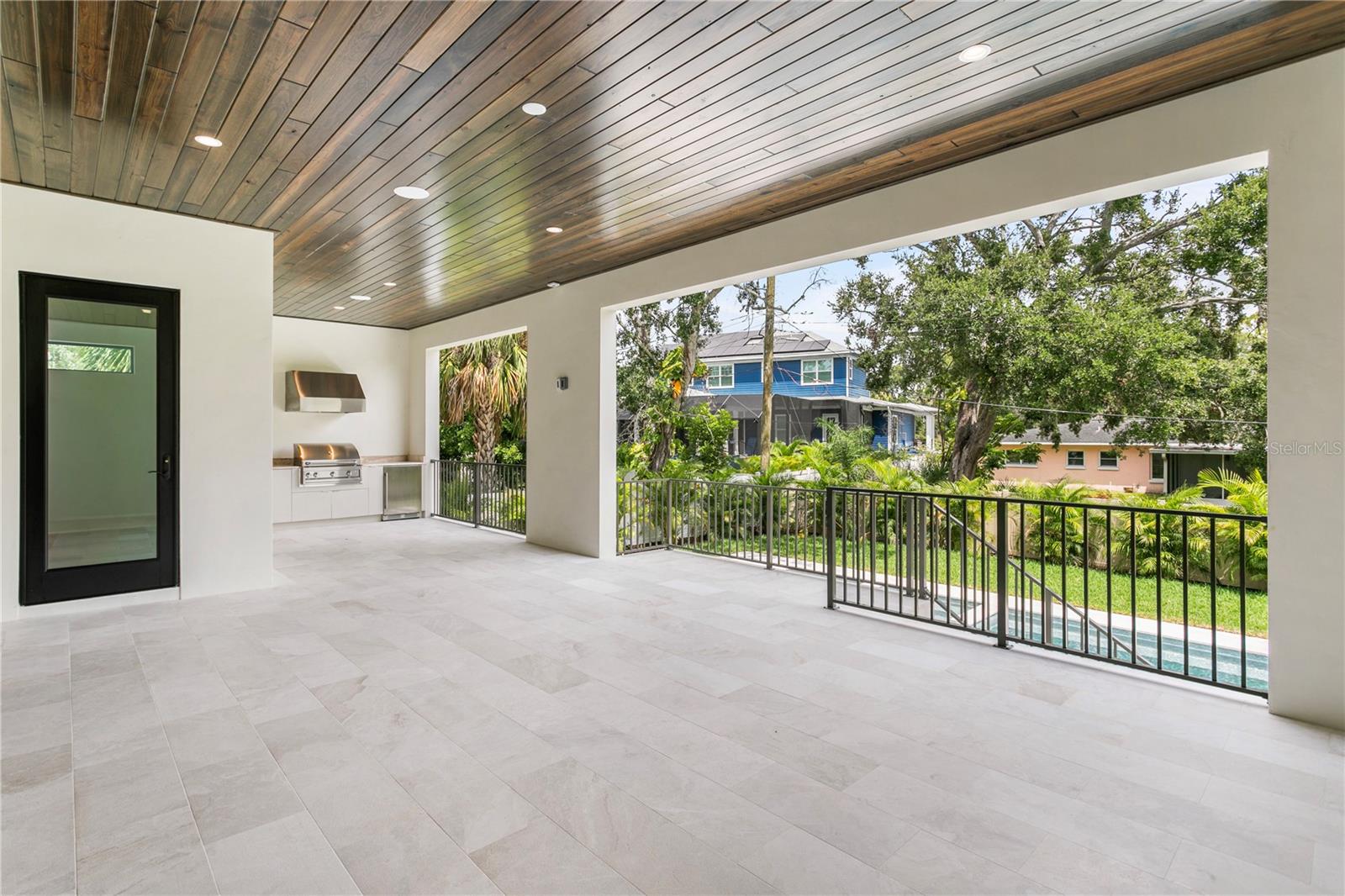SUNSET PARK - Residential