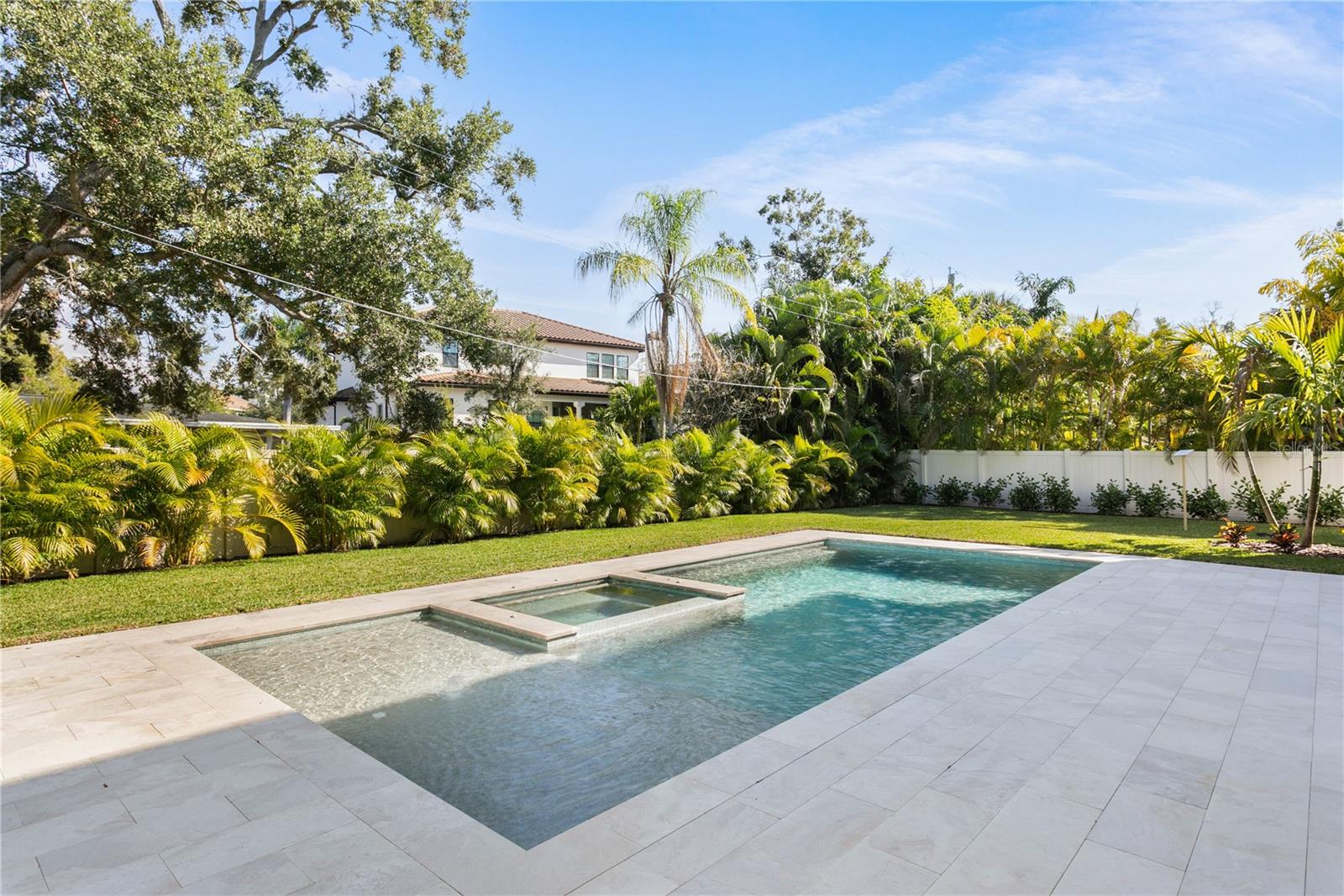 SUNSET PARK - Residential