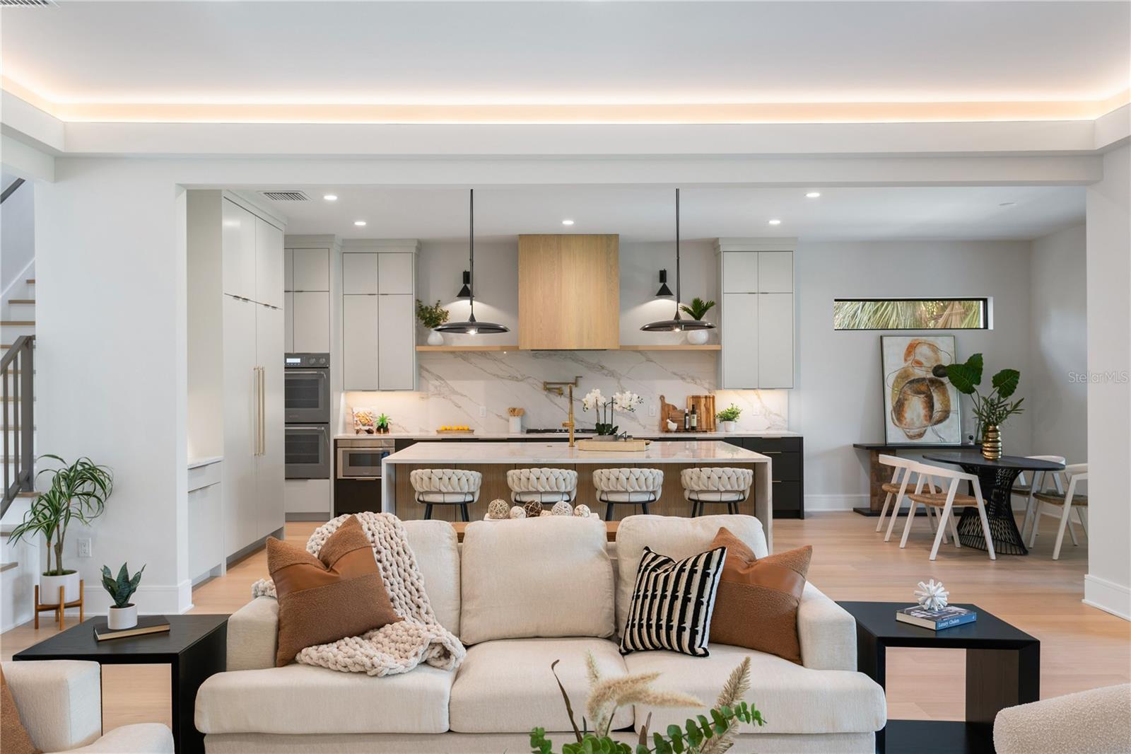 SUNSET PARK - Residential