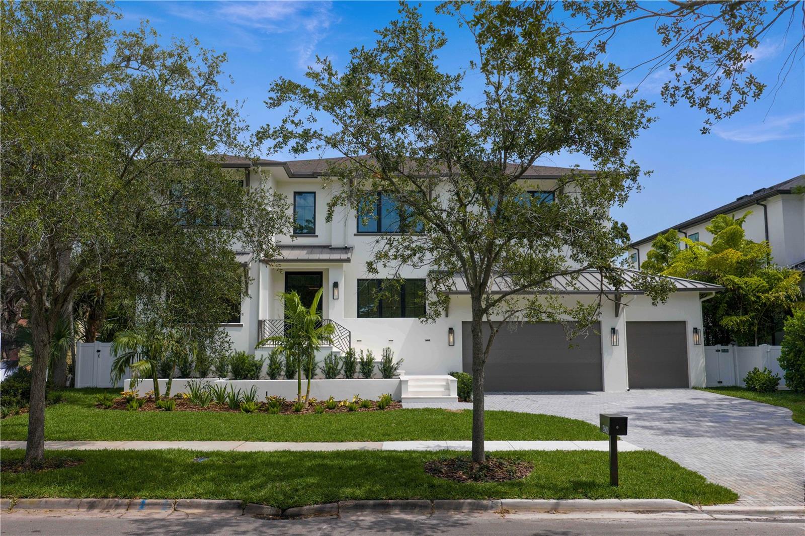 SUNSET PARK - Residential