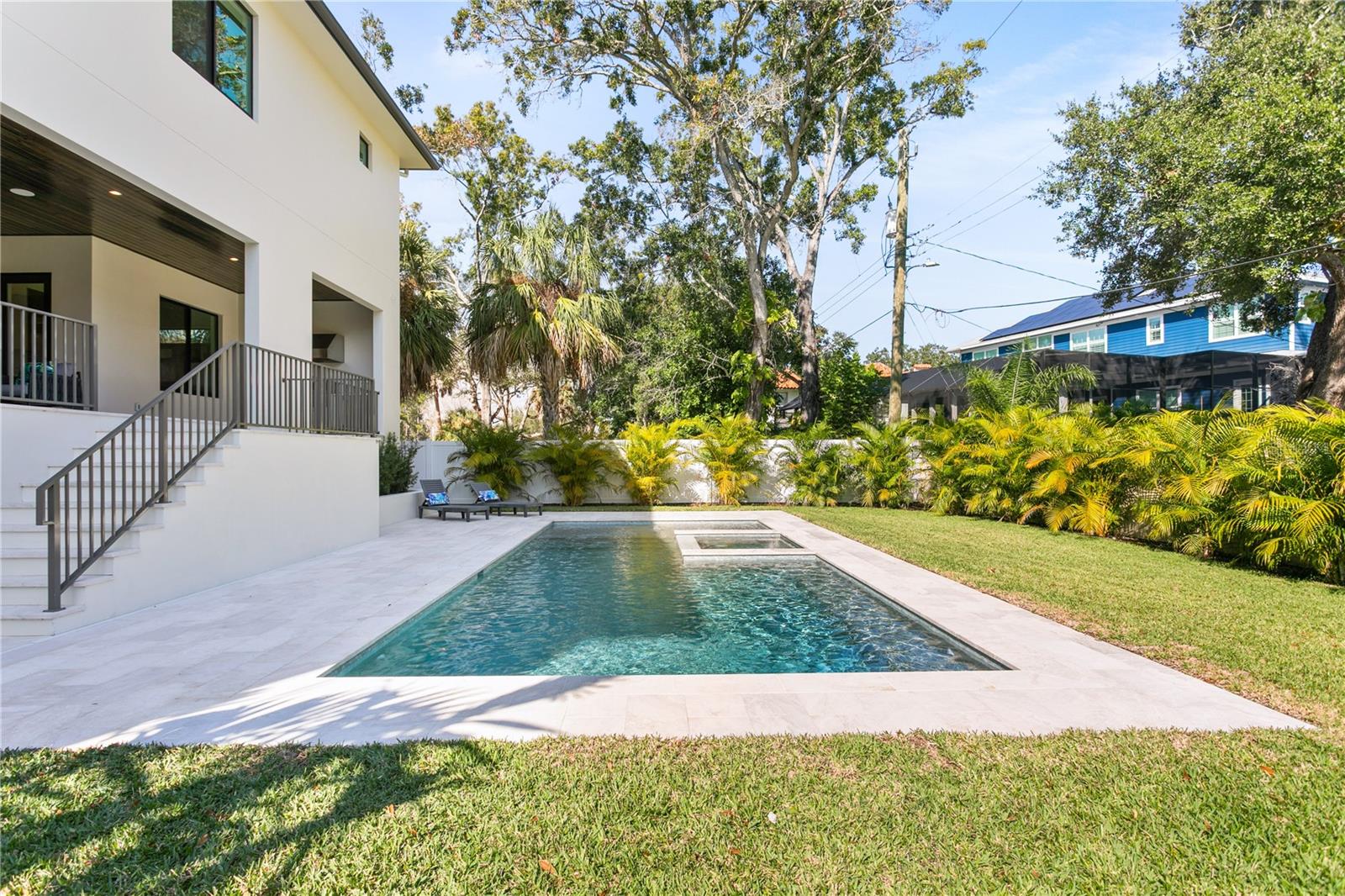 SUNSET PARK - Residential