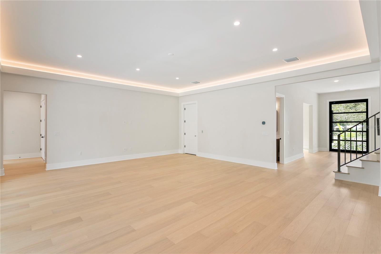SUNSET PARK - Residential