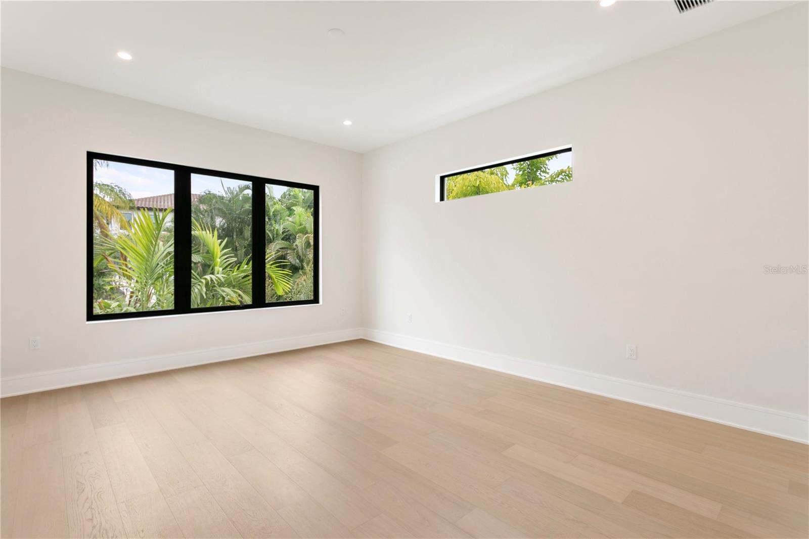 SUNSET PARK - Residential