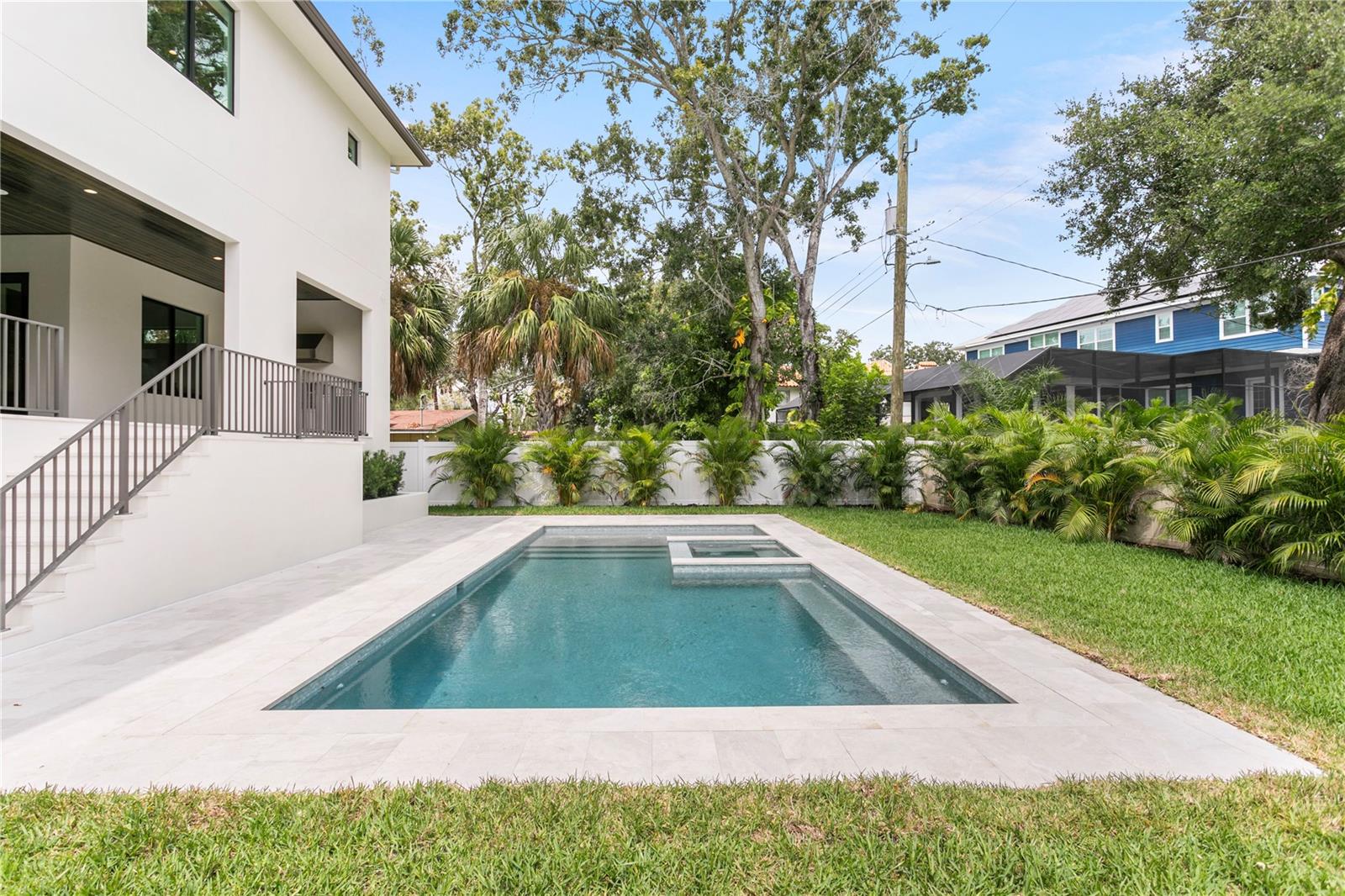 SUNSET PARK - Residential