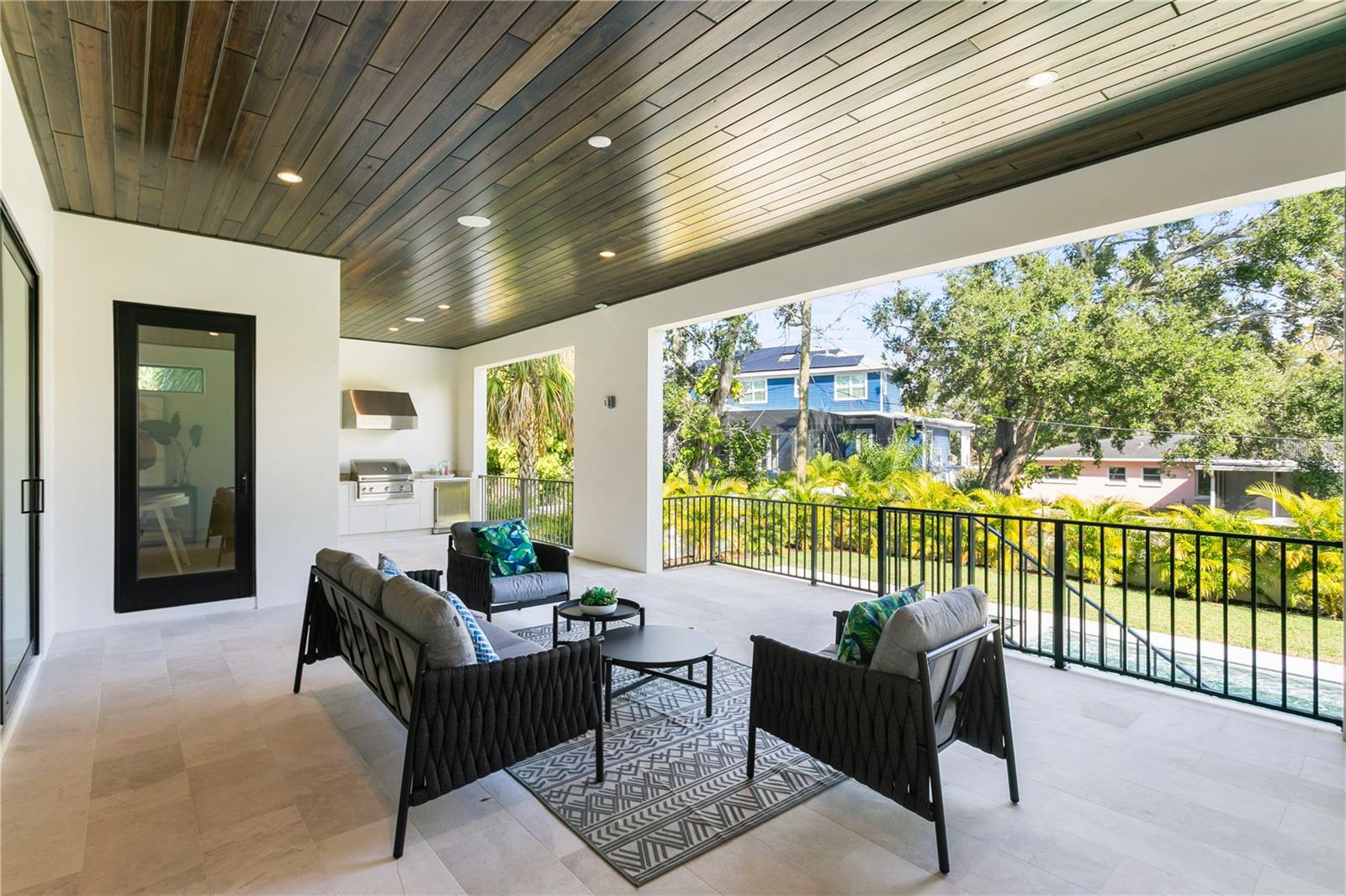 SUNSET PARK - Residential