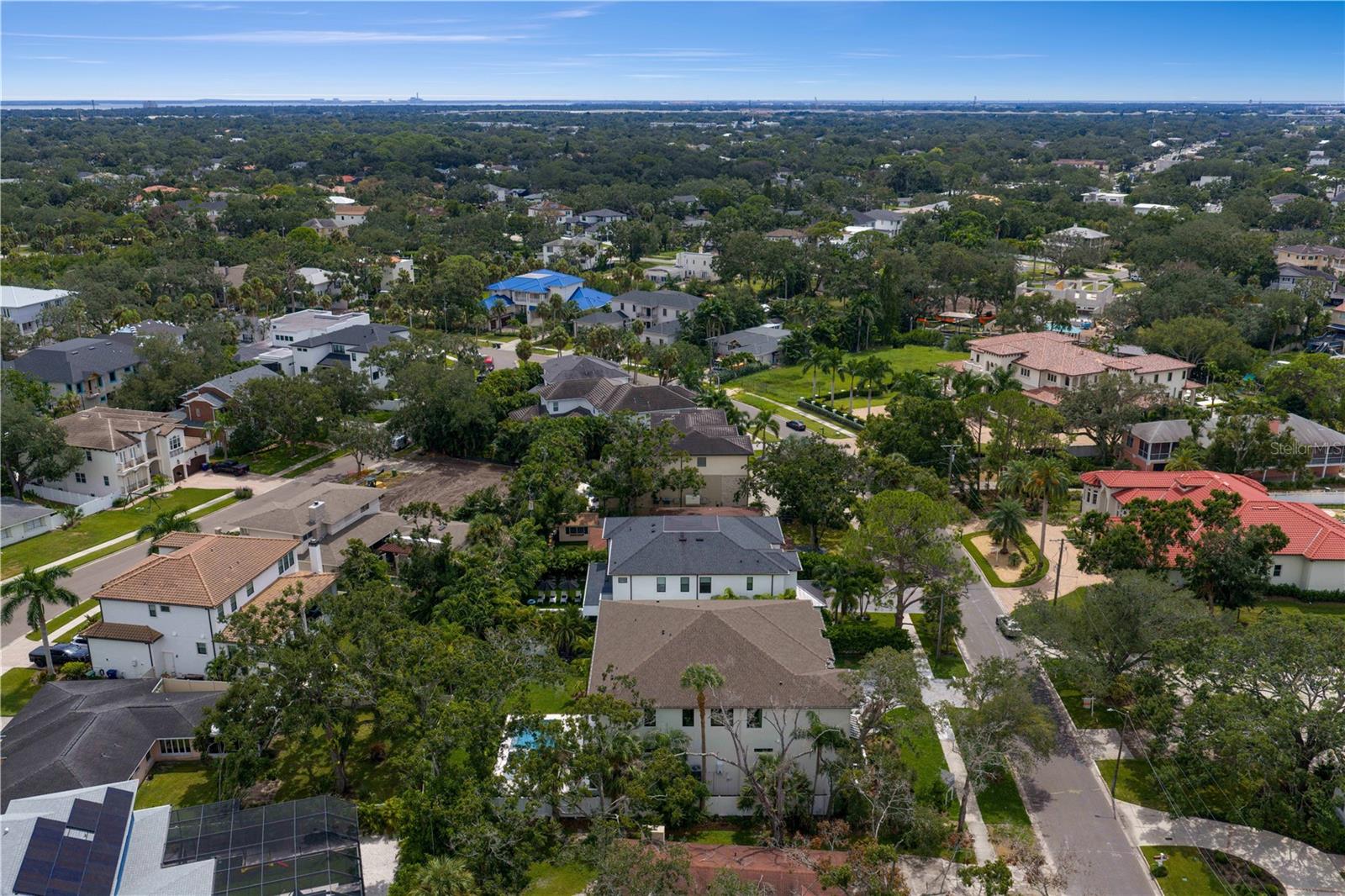 SUNSET PARK - Residential