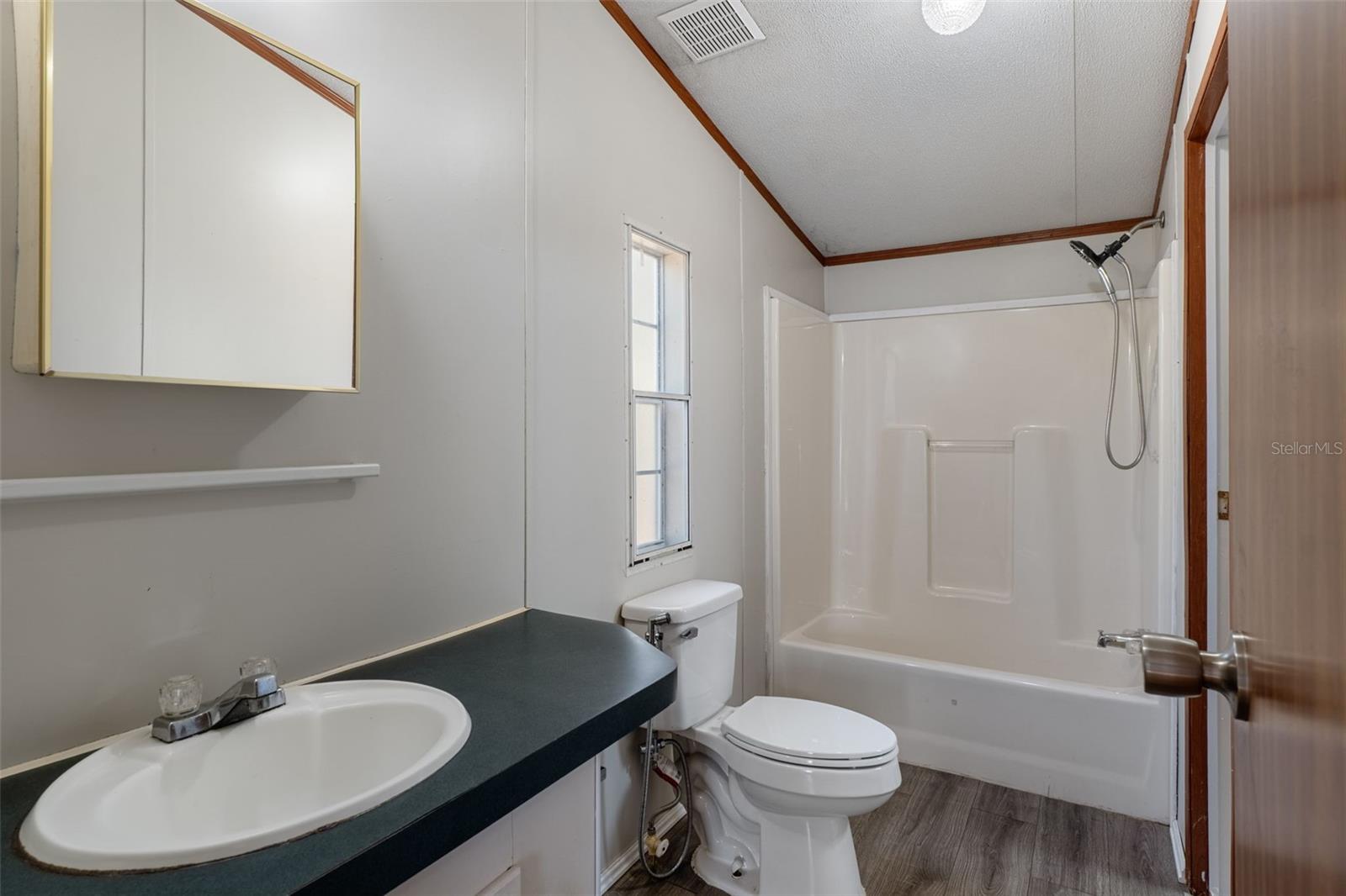 LEISURE ACRES UNIT 01 - Residential