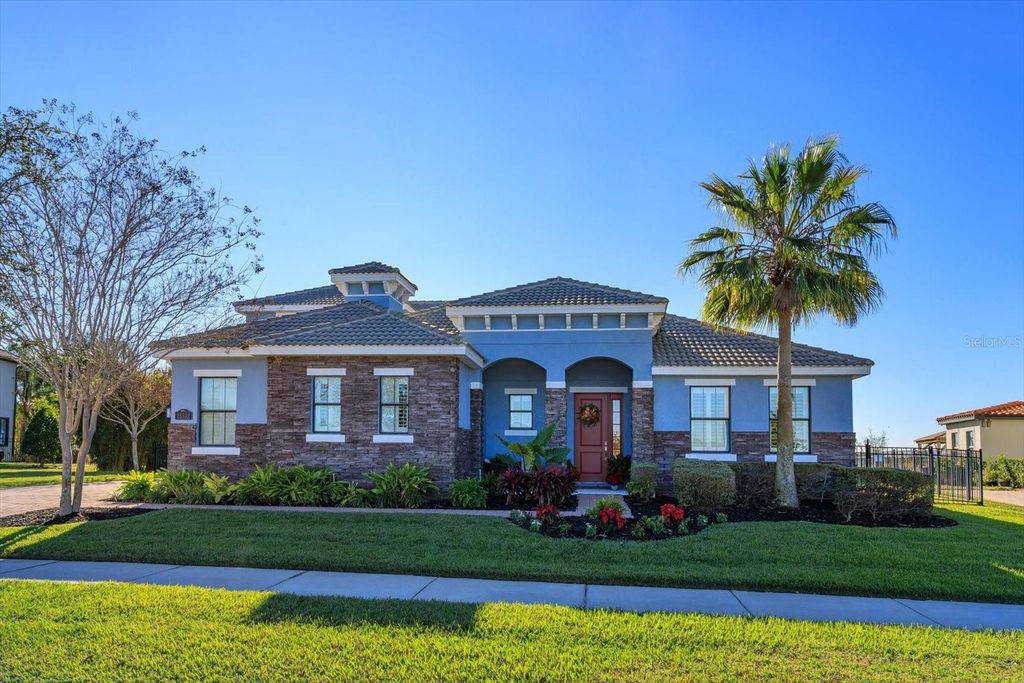 Photo of 15532 Avenue Of The Arbors, Winter Garden, FL 34787 (MLS # O6401706)