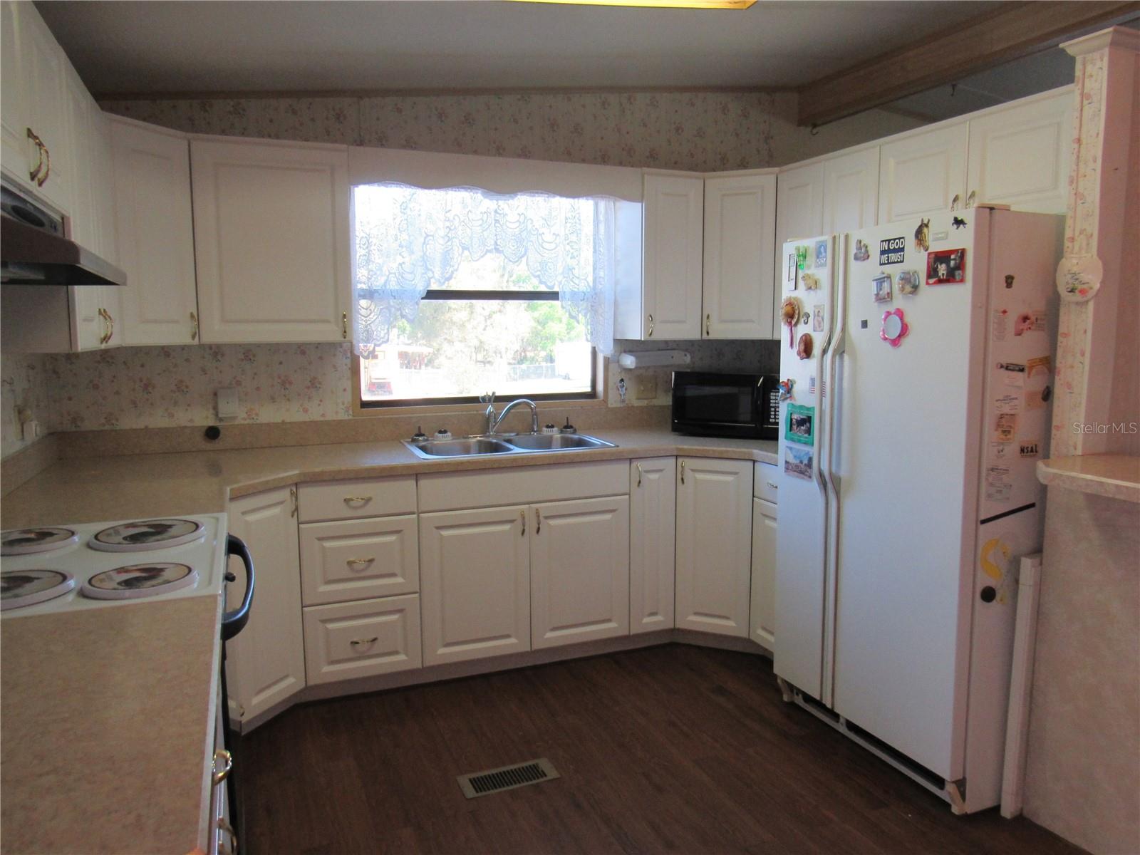 TROPICANA VILLAGE - Residential