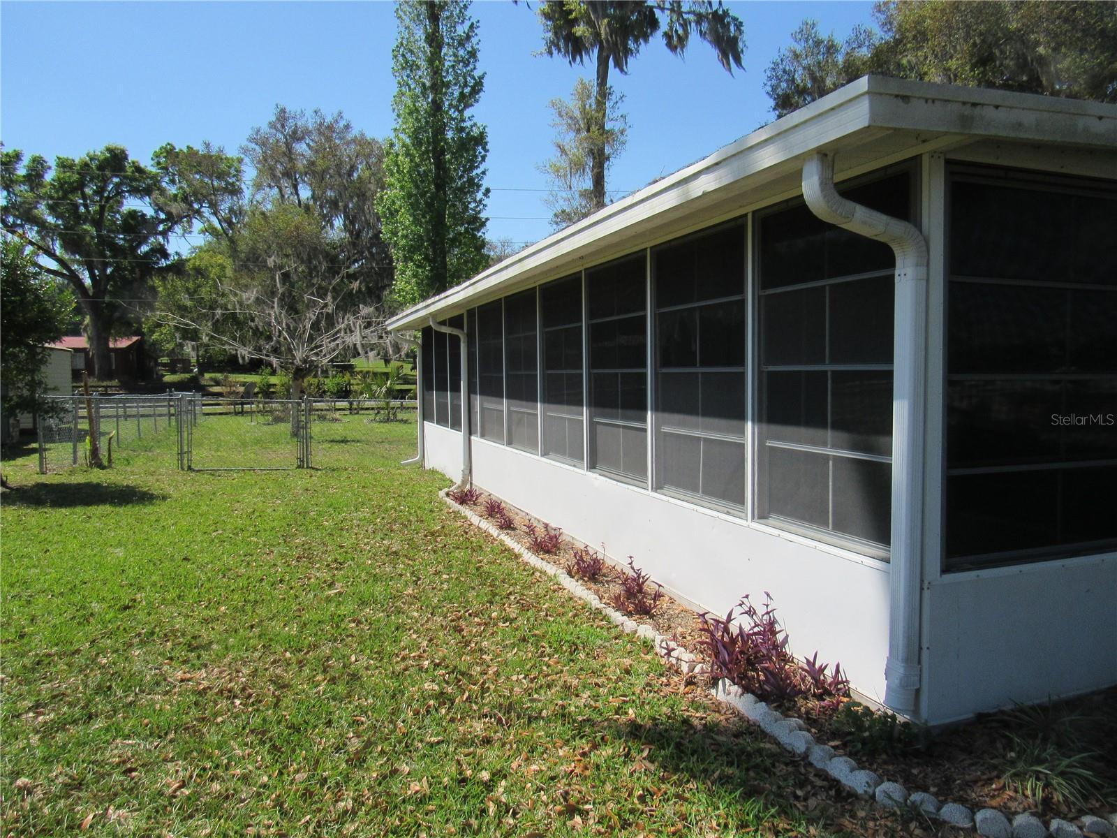 TROPICANA VILLAGE - Residential