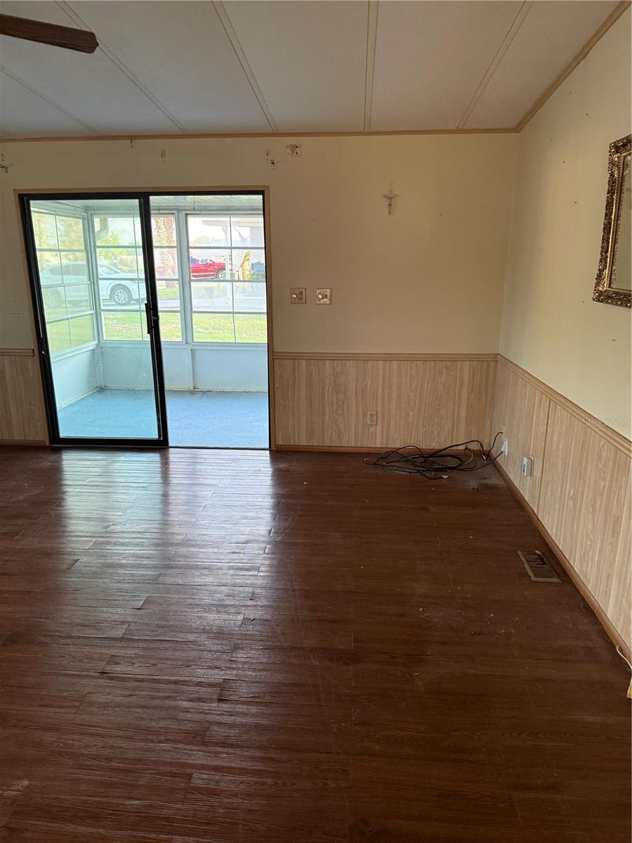 TROPICANA VILLAGE - Residential