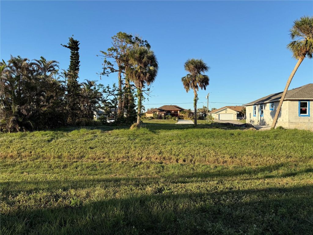 Photo of 57 Mark Twain Ln, Rotonda West, FL 33947 (MLS # D6139199)