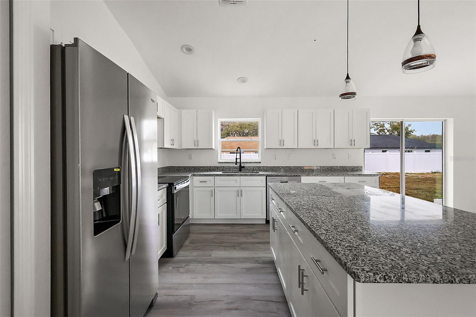 ROLLING RANCH ESTATE - Residential