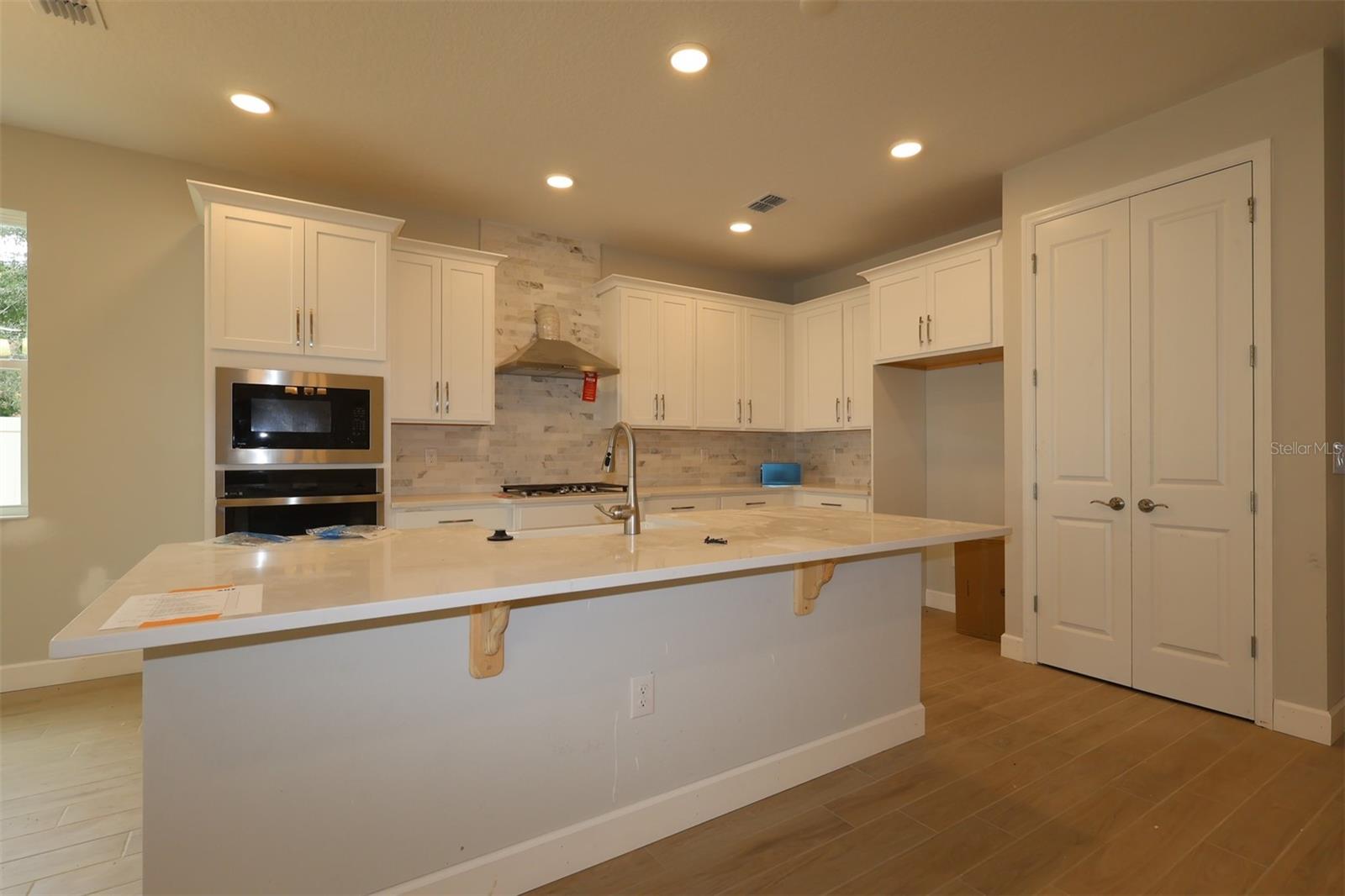 699 POINTE EMERSON BOULEVARD