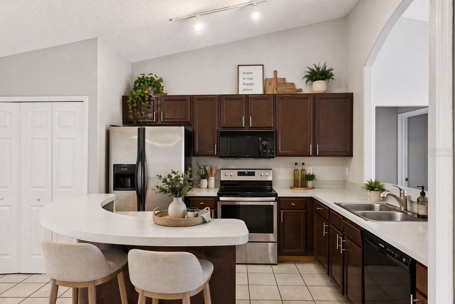 WINFIELD - Residential