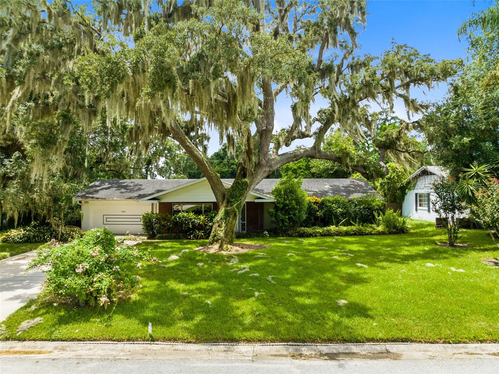 View BELLE ISLE, FL 32812 house