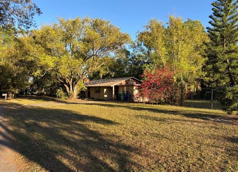 169 E LAKE MARY AVENUE LAKE MARY FL 32746