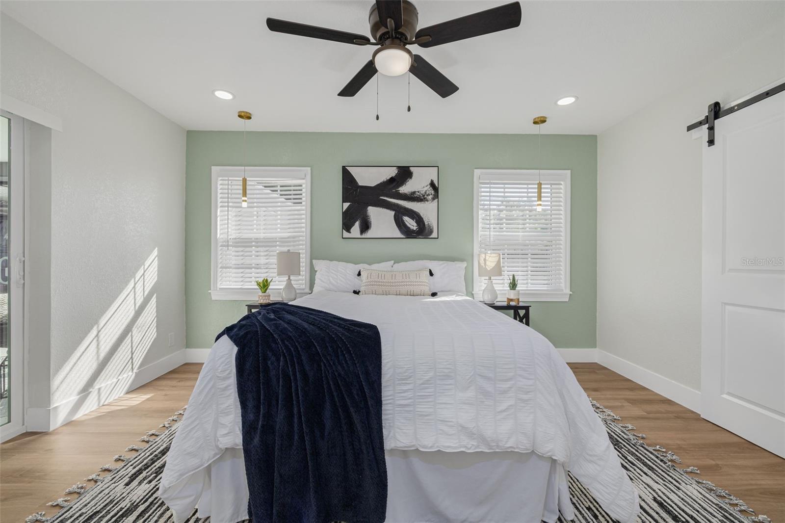 DUNEDIN LAKEWOOD ESTATES 2ND ADD - Residential