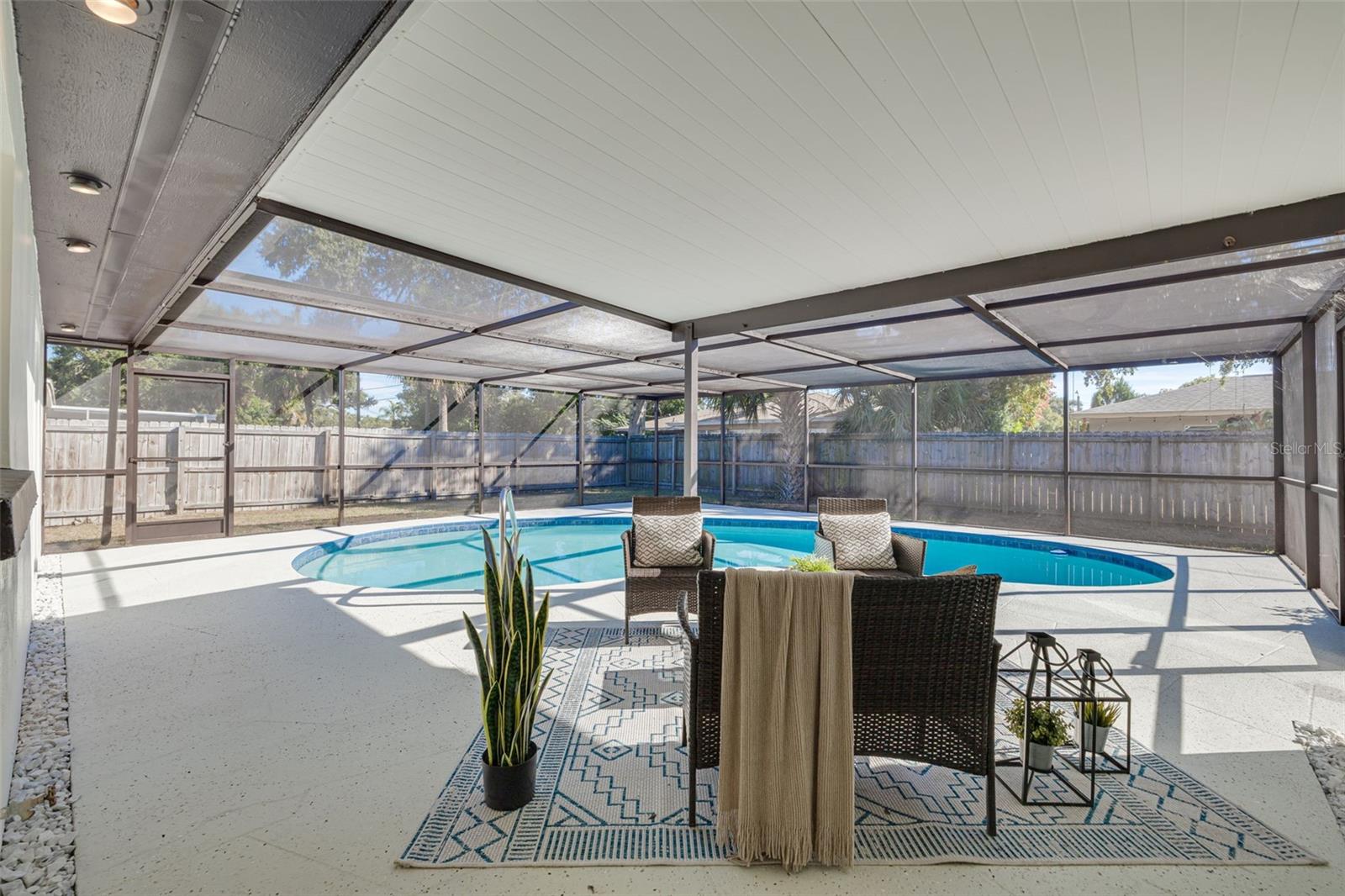 DUNEDIN LAKEWOOD ESTATES 2ND ADD - Residential