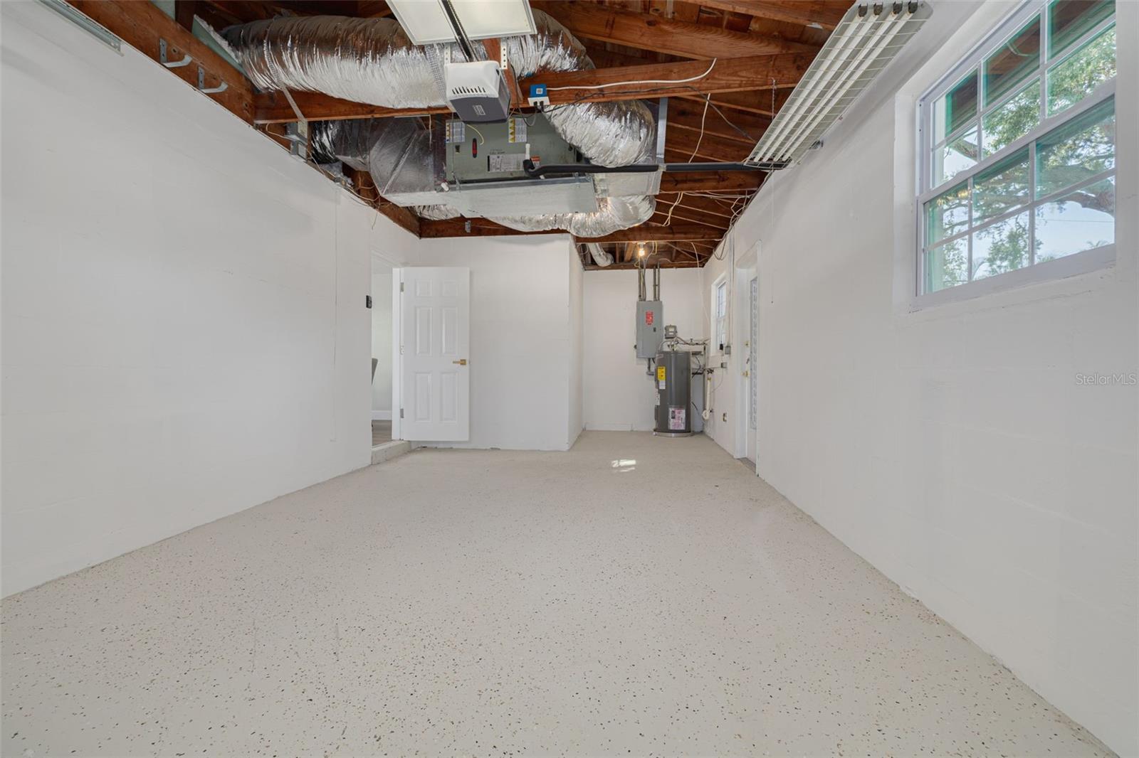 DUNEDIN LAKEWOOD ESTATES 2ND ADD - Residential