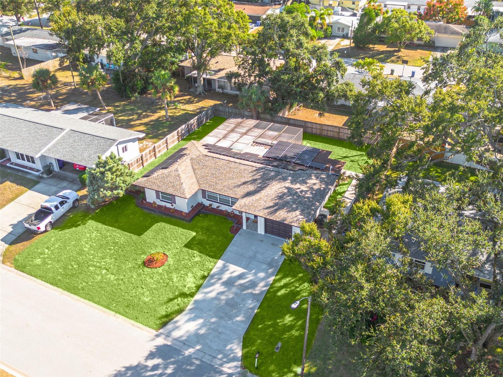 DUNEDIN LAKEWOOD ESTATES 2ND ADD - Residential