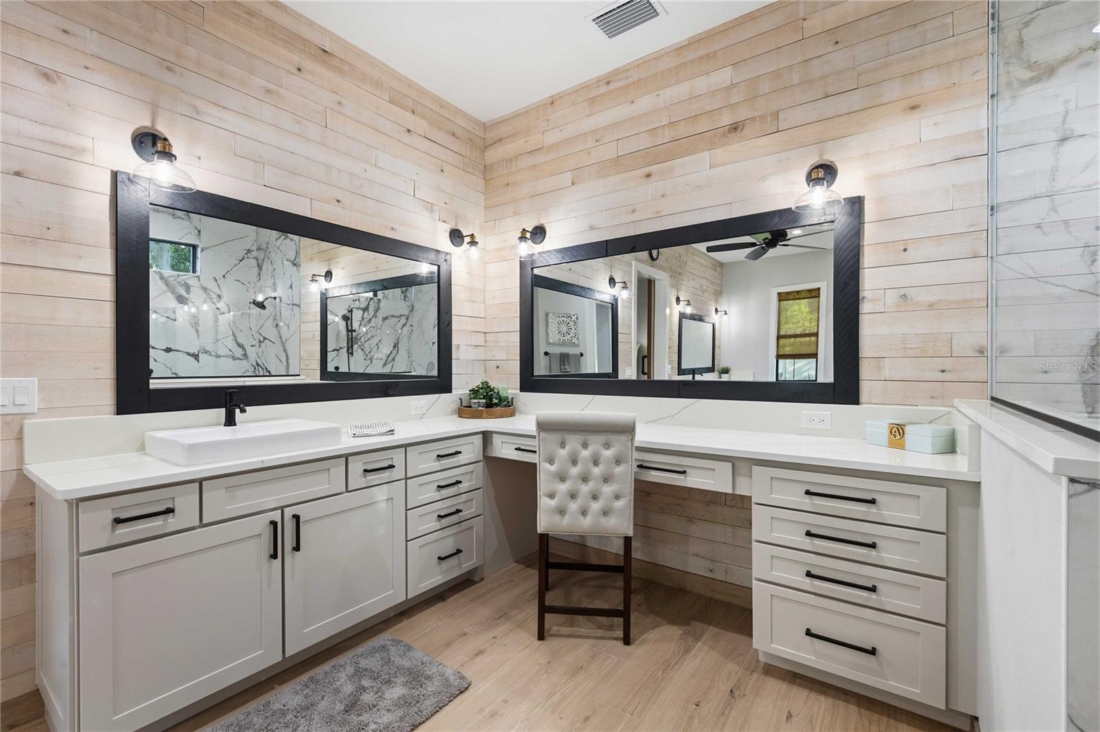 VININGS - Residential