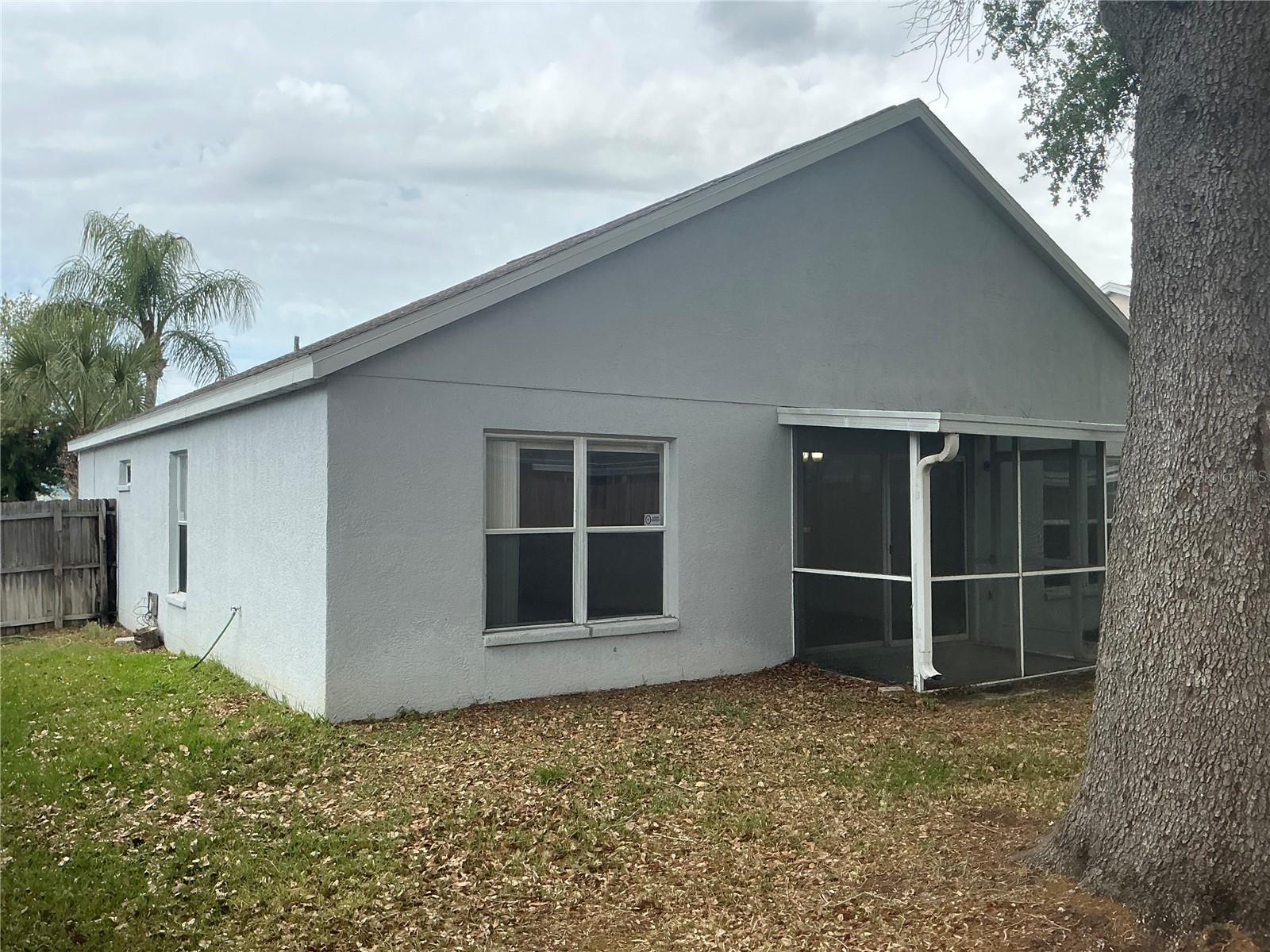 ISLAND WALK PH 01 - Residential