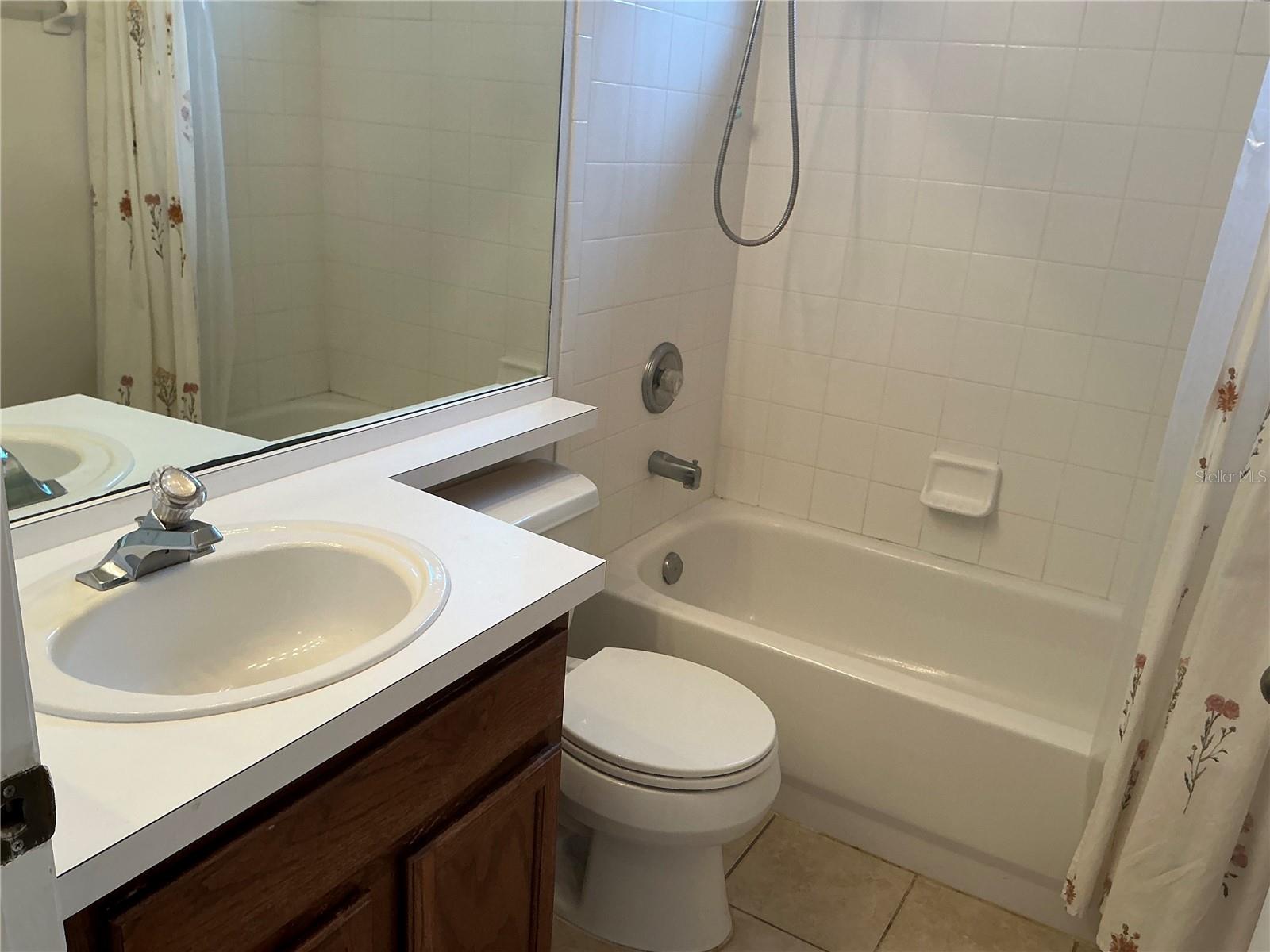 ISLAND WALK PH 01 - Residential