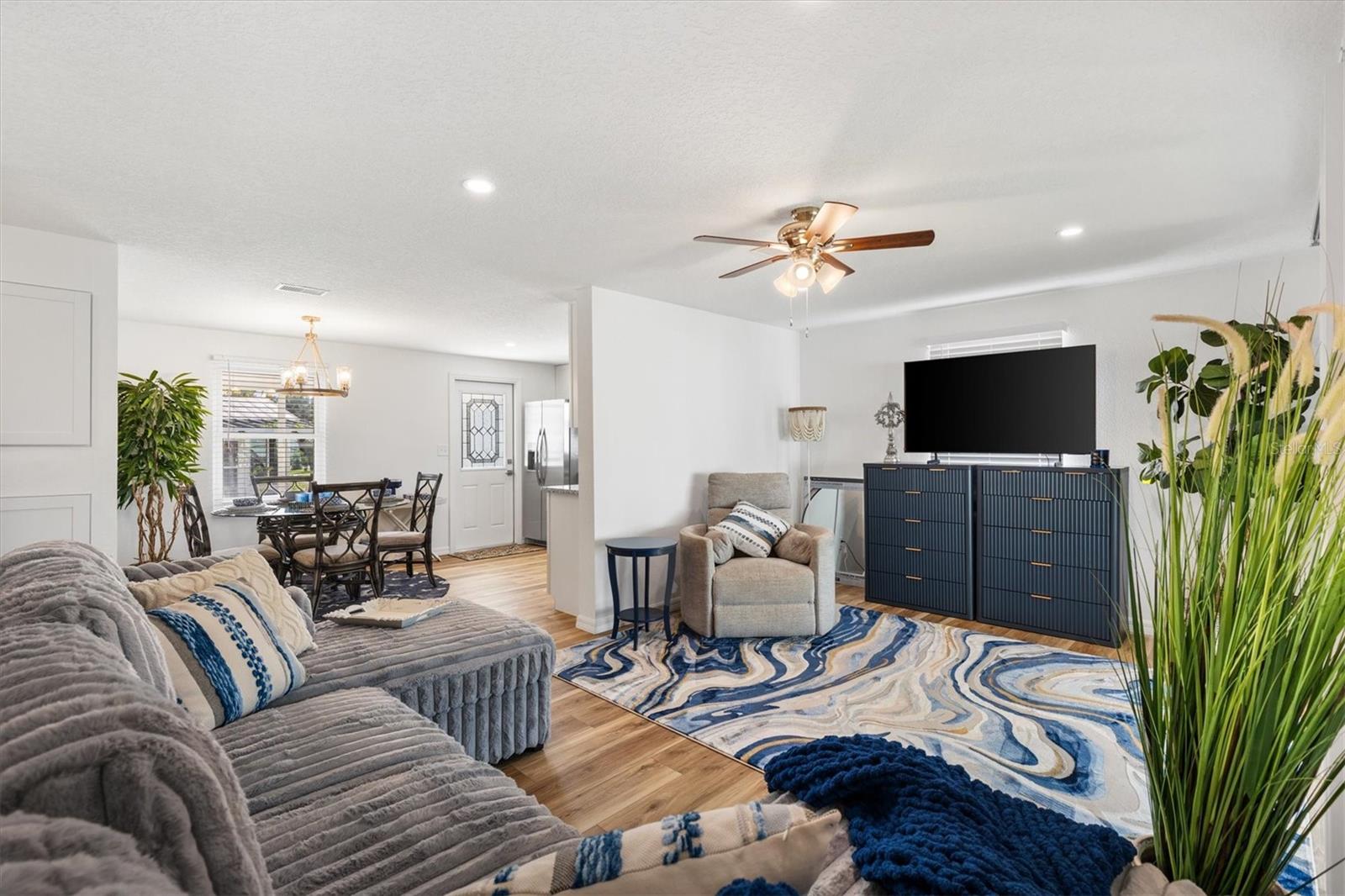 LADY LAKE ORANGE BLOSSOM GARDENS UNIT 10 - Residential