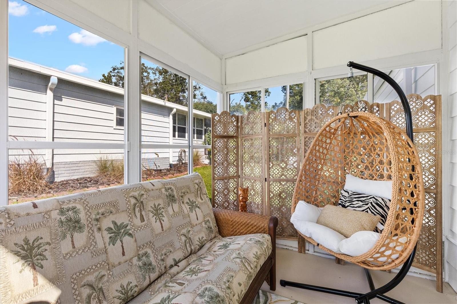 LADY LAKE ORANGE BLOSSOM GARDENS UNIT 10 - Residential