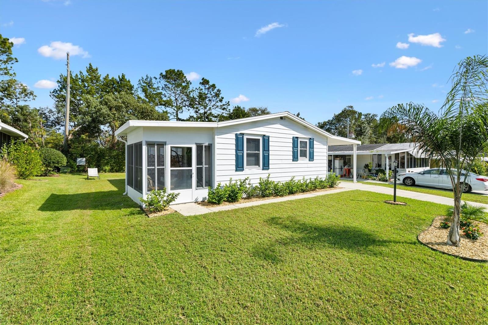 LADY LAKE ORANGE BLOSSOM GARDENS UNIT 10 - Residential