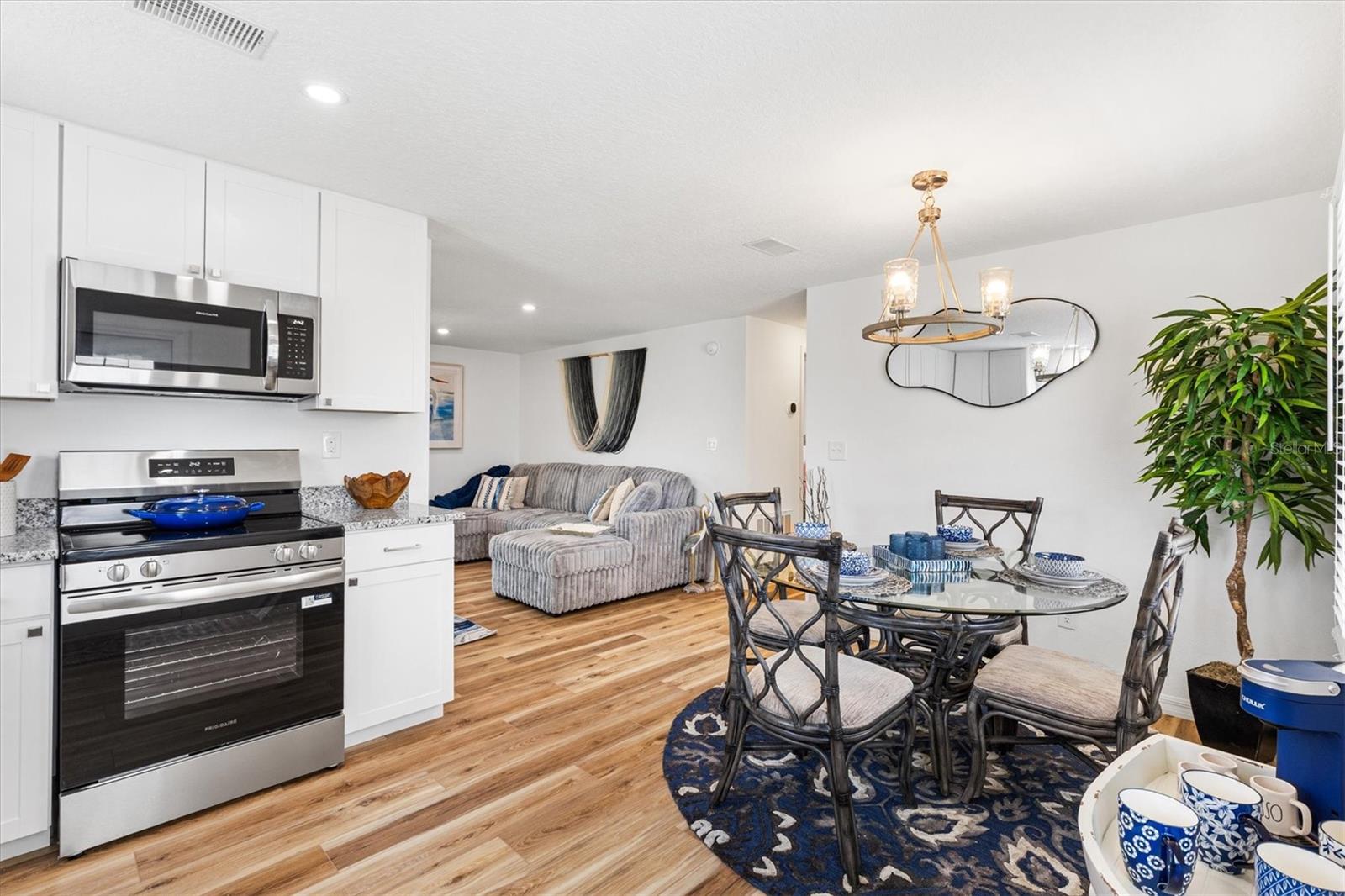 LADY LAKE ORANGE BLOSSOM GARDENS UNIT 10 - Residential
