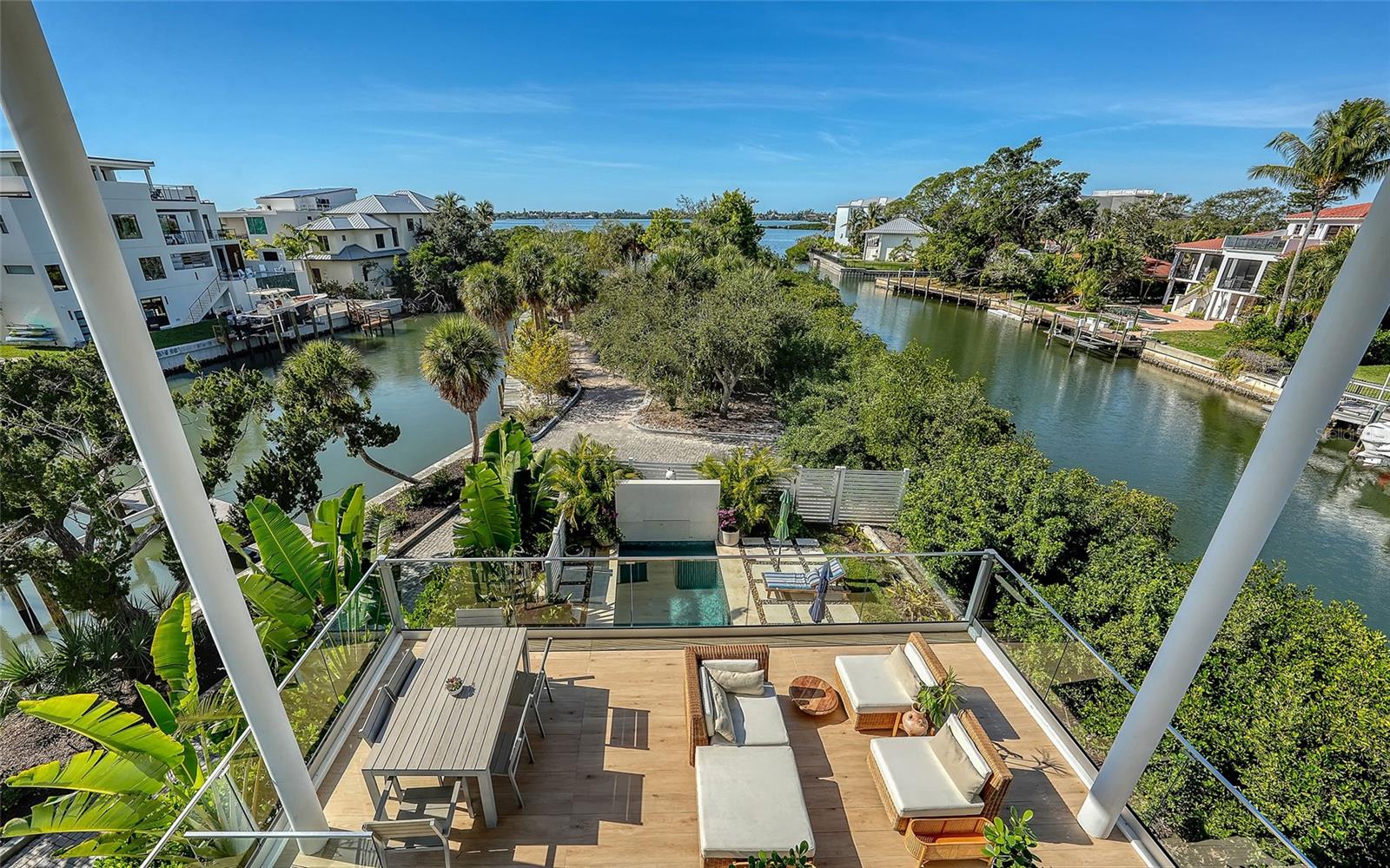 OYSTER BAY LANDINGS - Residential