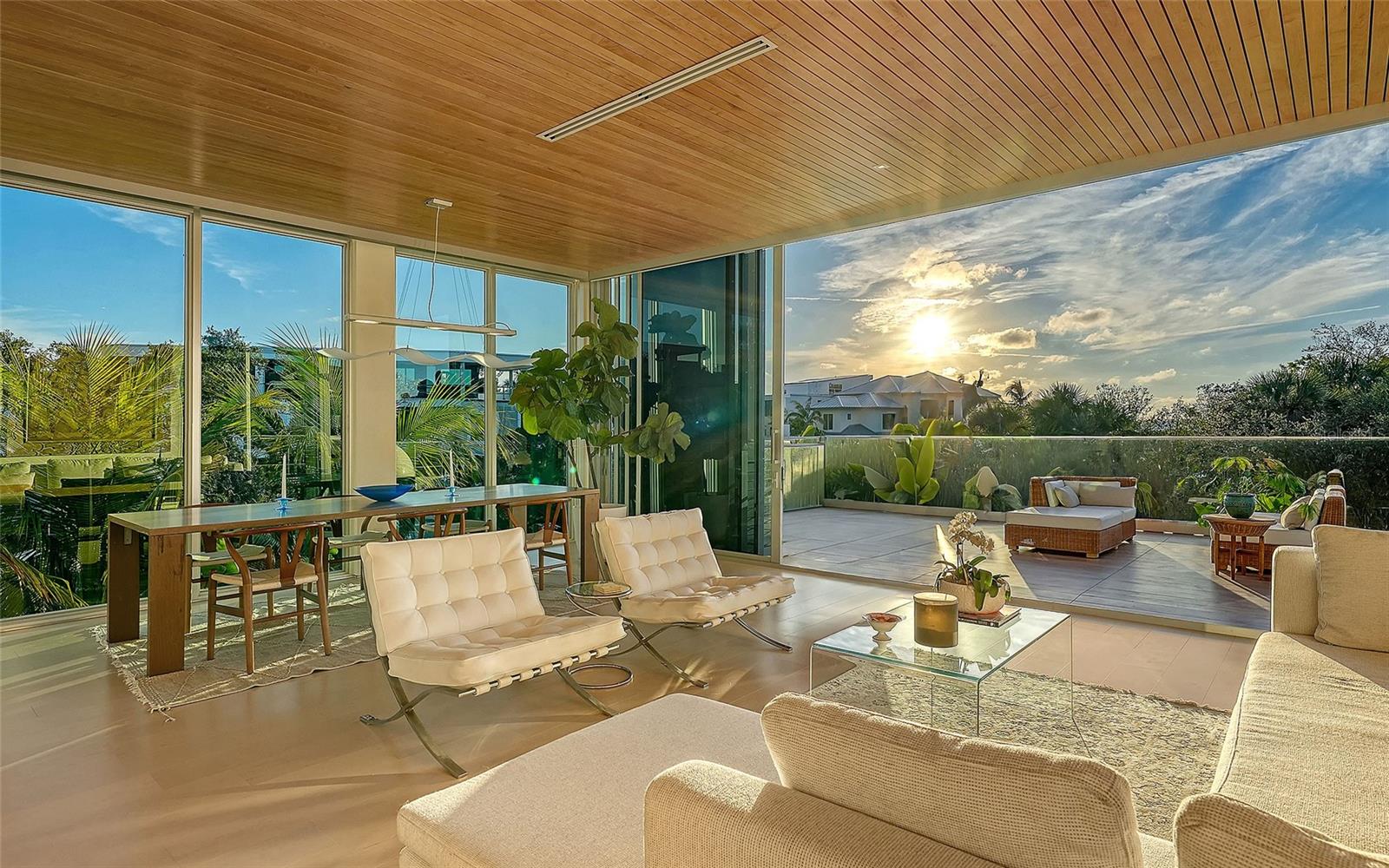 OYSTER BAY LANDINGS - Residential