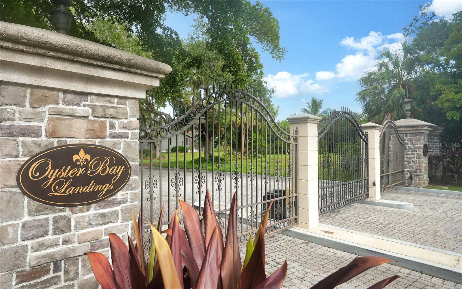 OYSTER BAY LANDINGS - Residential