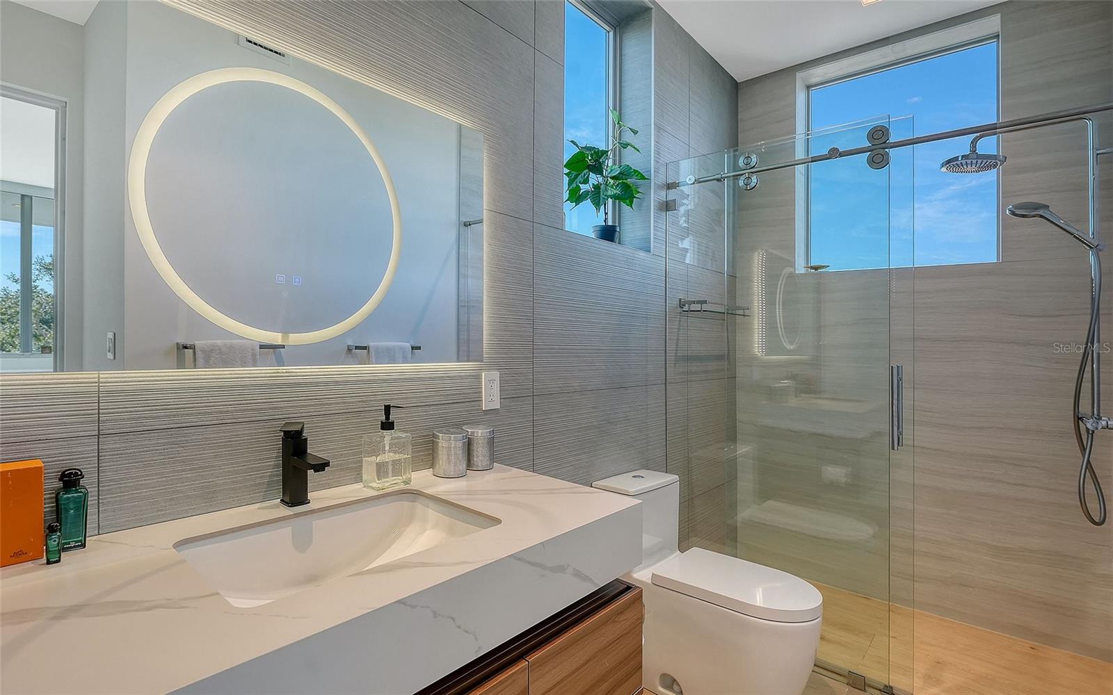 OYSTER BAY LANDINGS - Residential