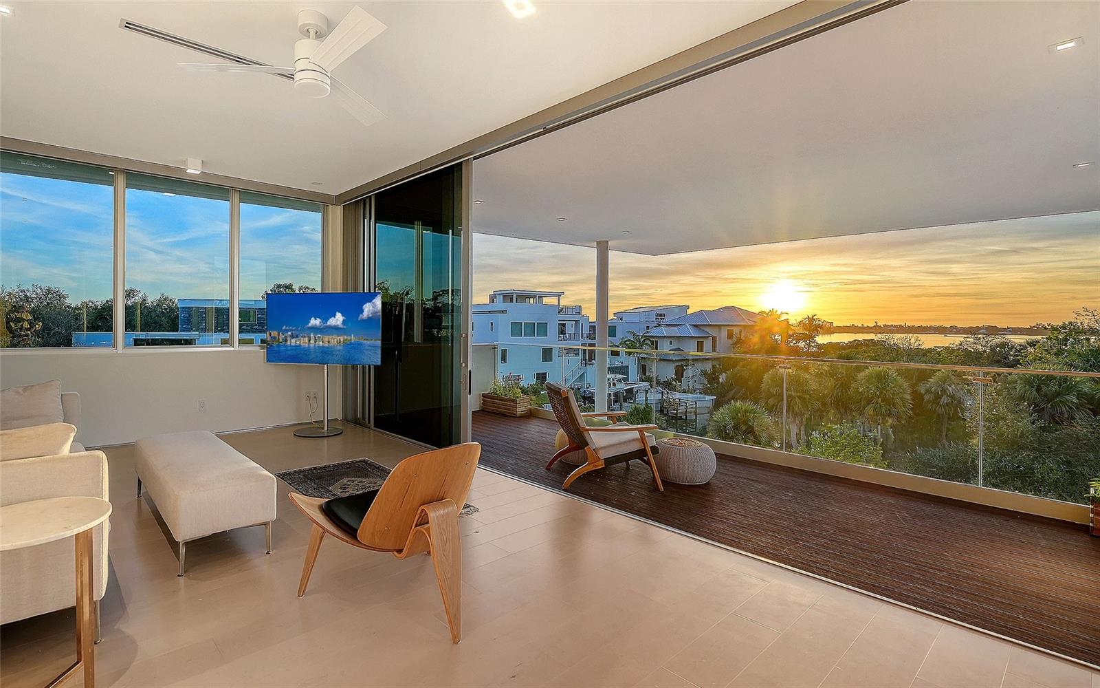 OYSTER BAY LANDINGS - Residential