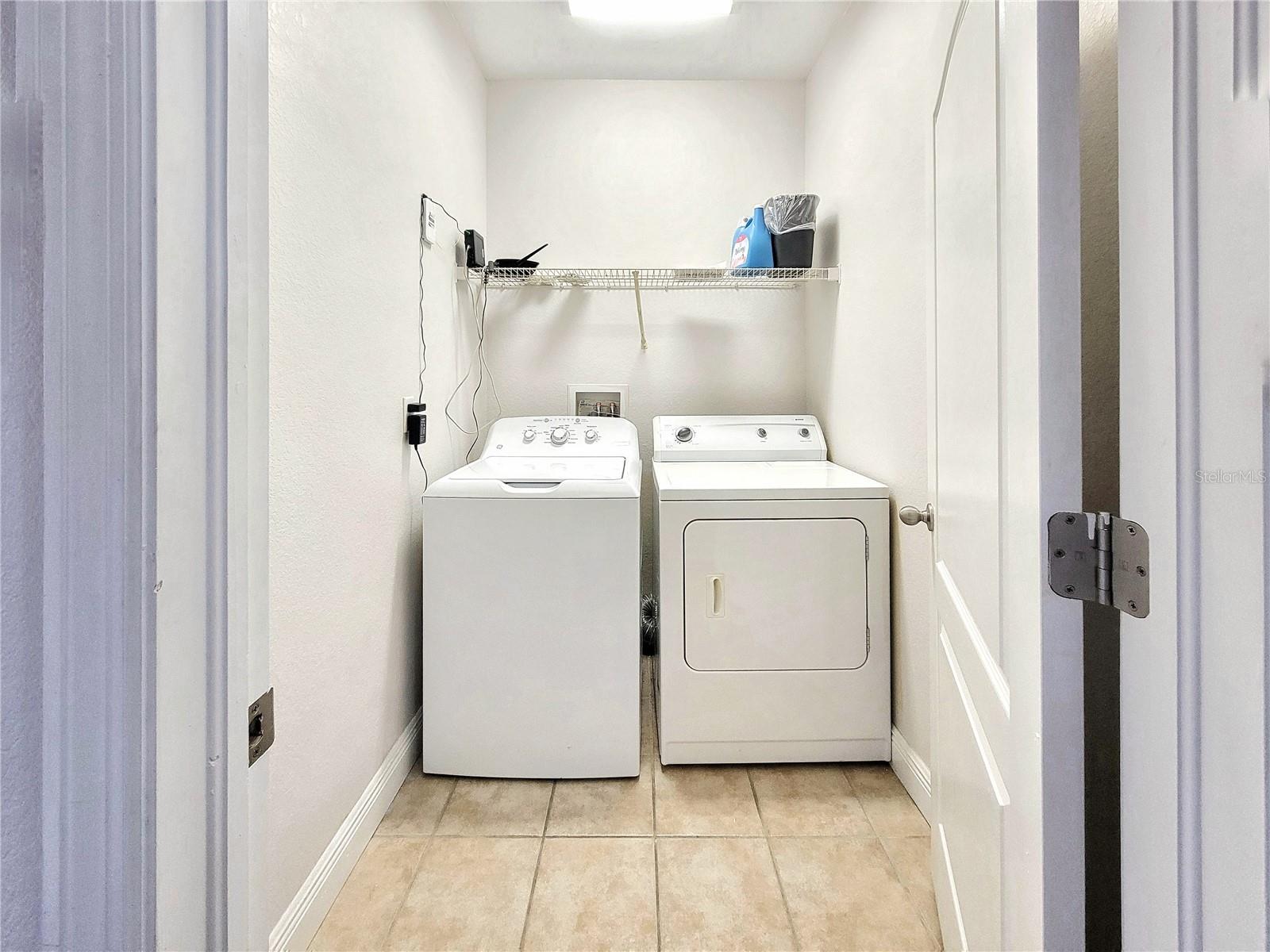 CHASE HOLLOW - Residential