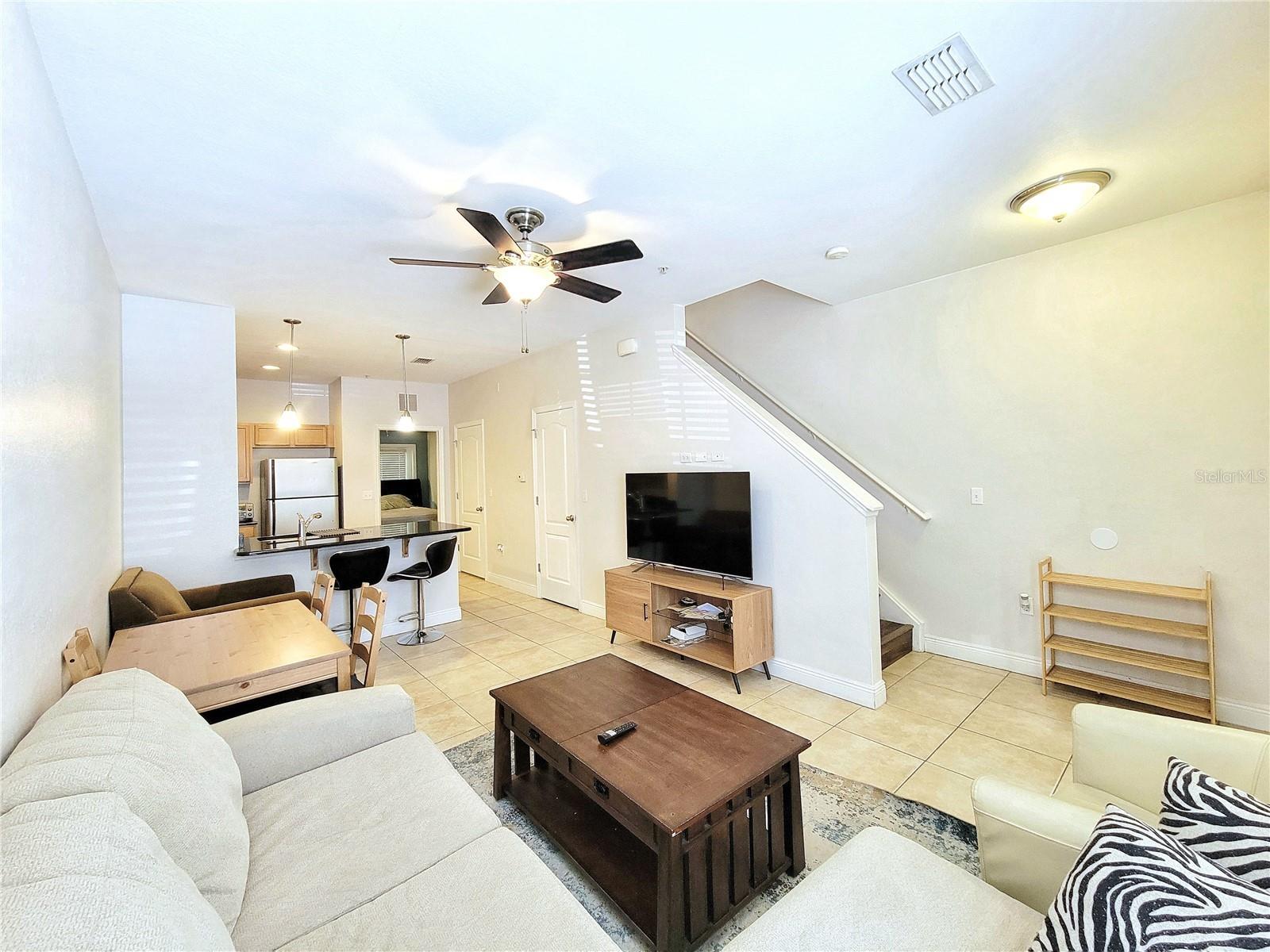 CHASE HOLLOW - Residential