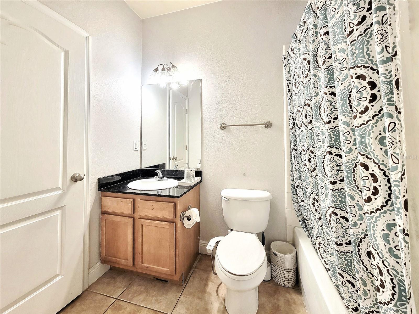 CHASE HOLLOW - Residential