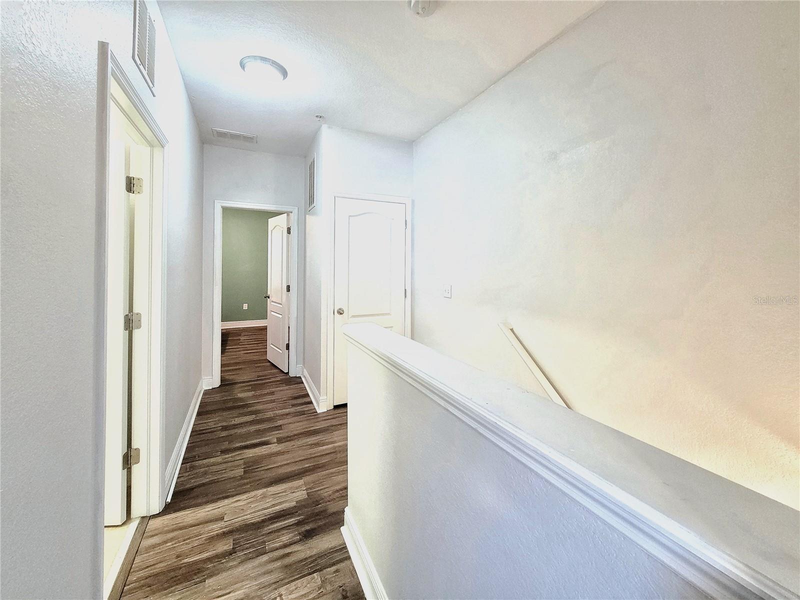 CHASE HOLLOW - Residential