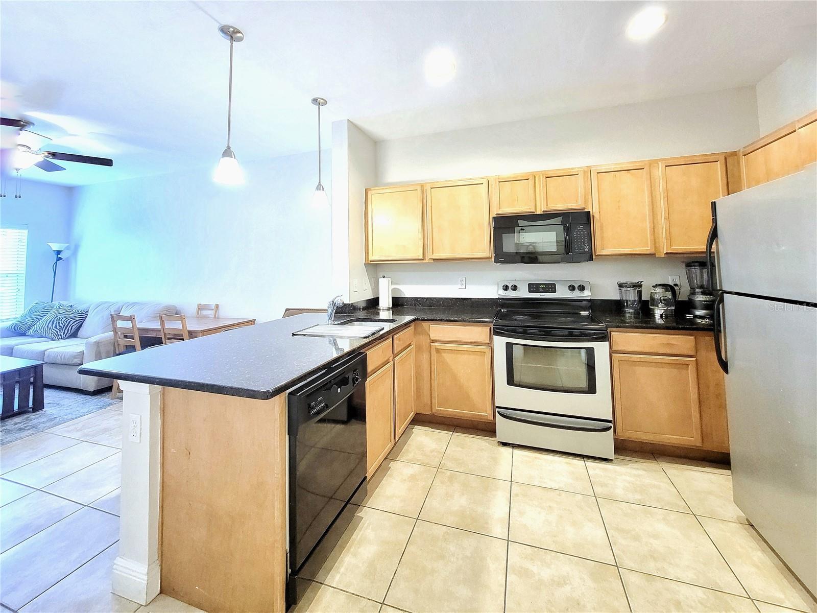 CHASE HOLLOW - Residential