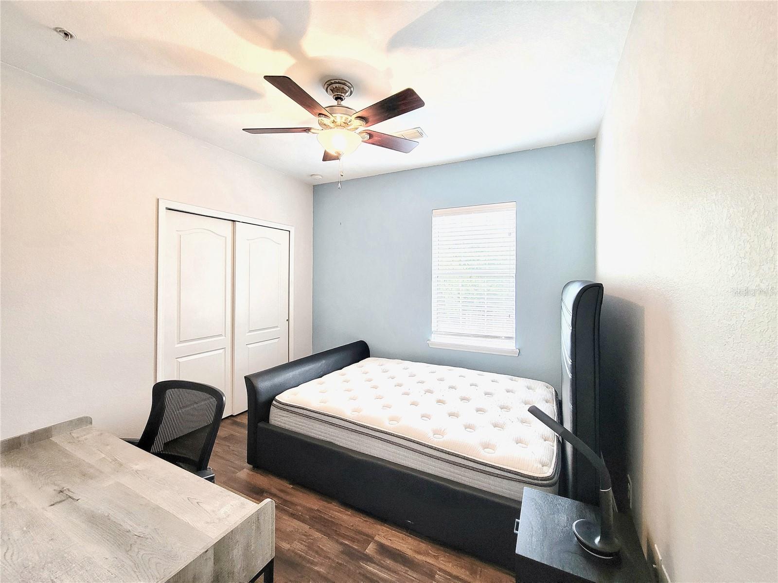 CHASE HOLLOW - Residential