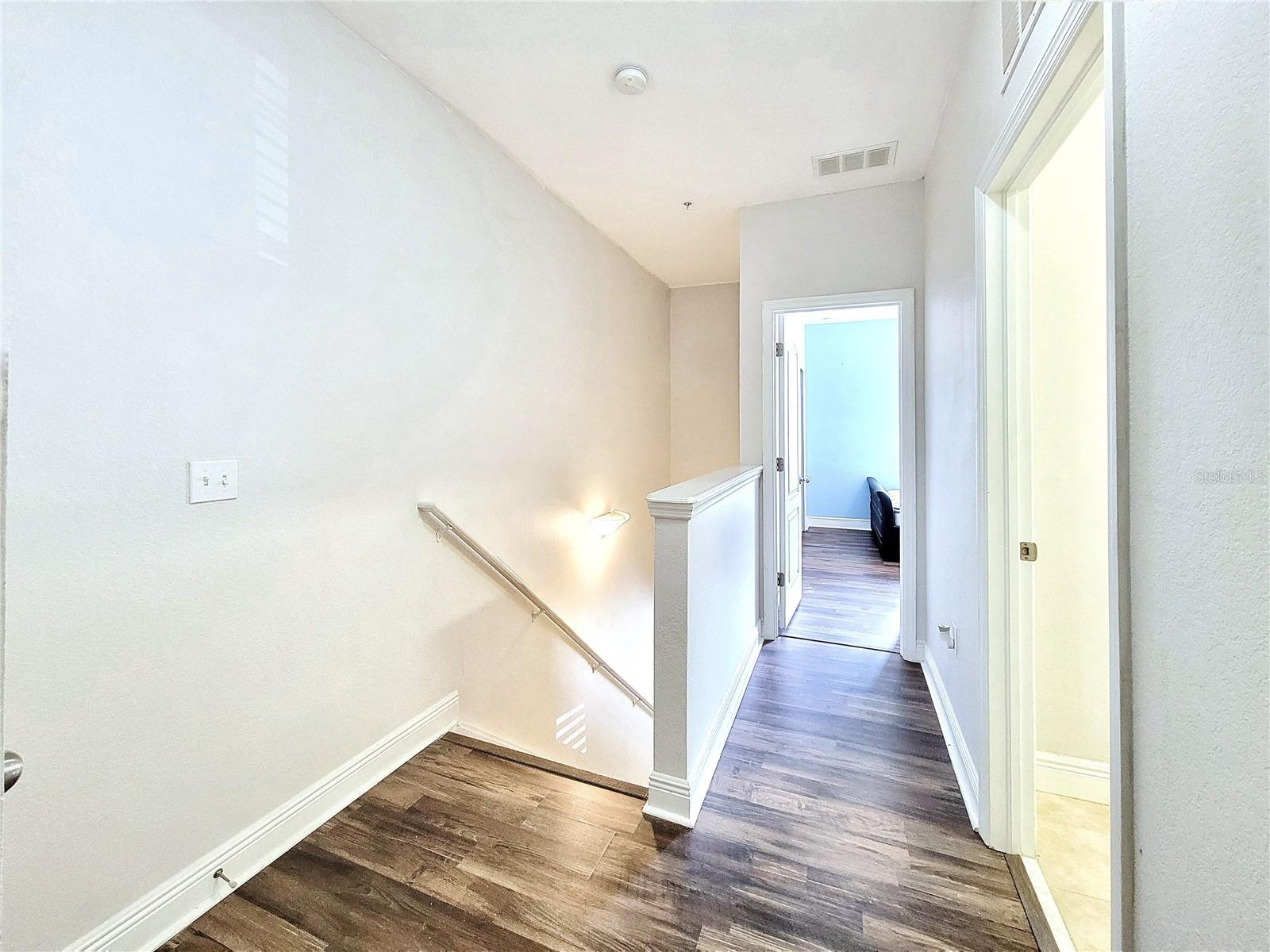 CHASE HOLLOW - Residential